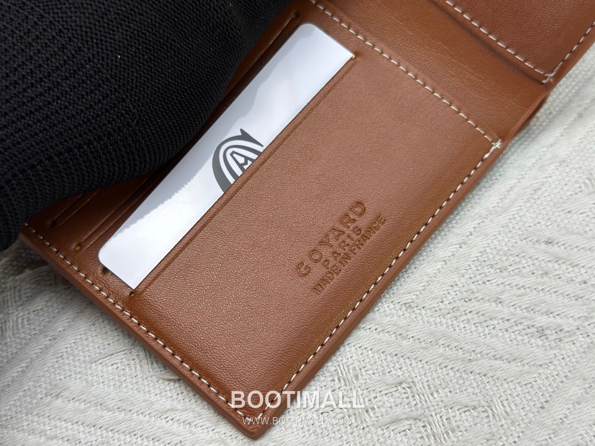 Goyard Goyardine Canvas Bi-Fold Wallet with 8 Card Slots 고야드 고야르딘 캔버스 바이폴드 카드지갑 G5126 11cm 9