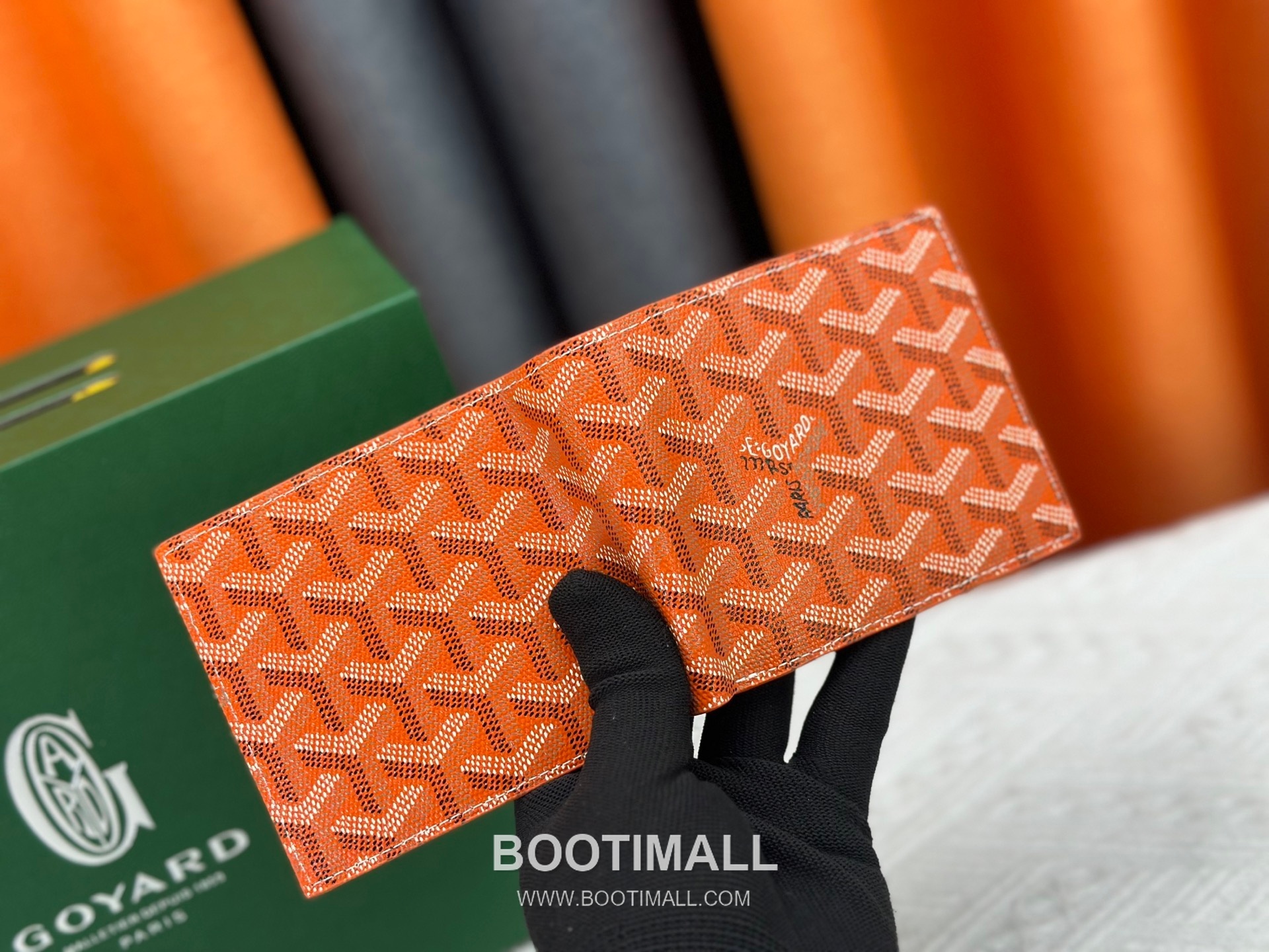 Goyard Goyardine Canvas Bi-Fold Wallet with 8 Card Slots 고야드 고야르딘 캔버스 바이폴드 카드지갑 G5126 11cm 3