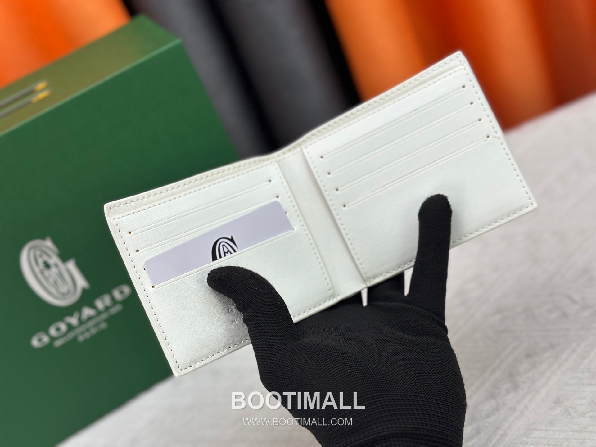 Goyard Goyardine Canvas Bi-Fold Wallet with 8 Card Slots 고야드 고야르딘 캔버스 바이폴드 카드지갑 G5126 11cm 4