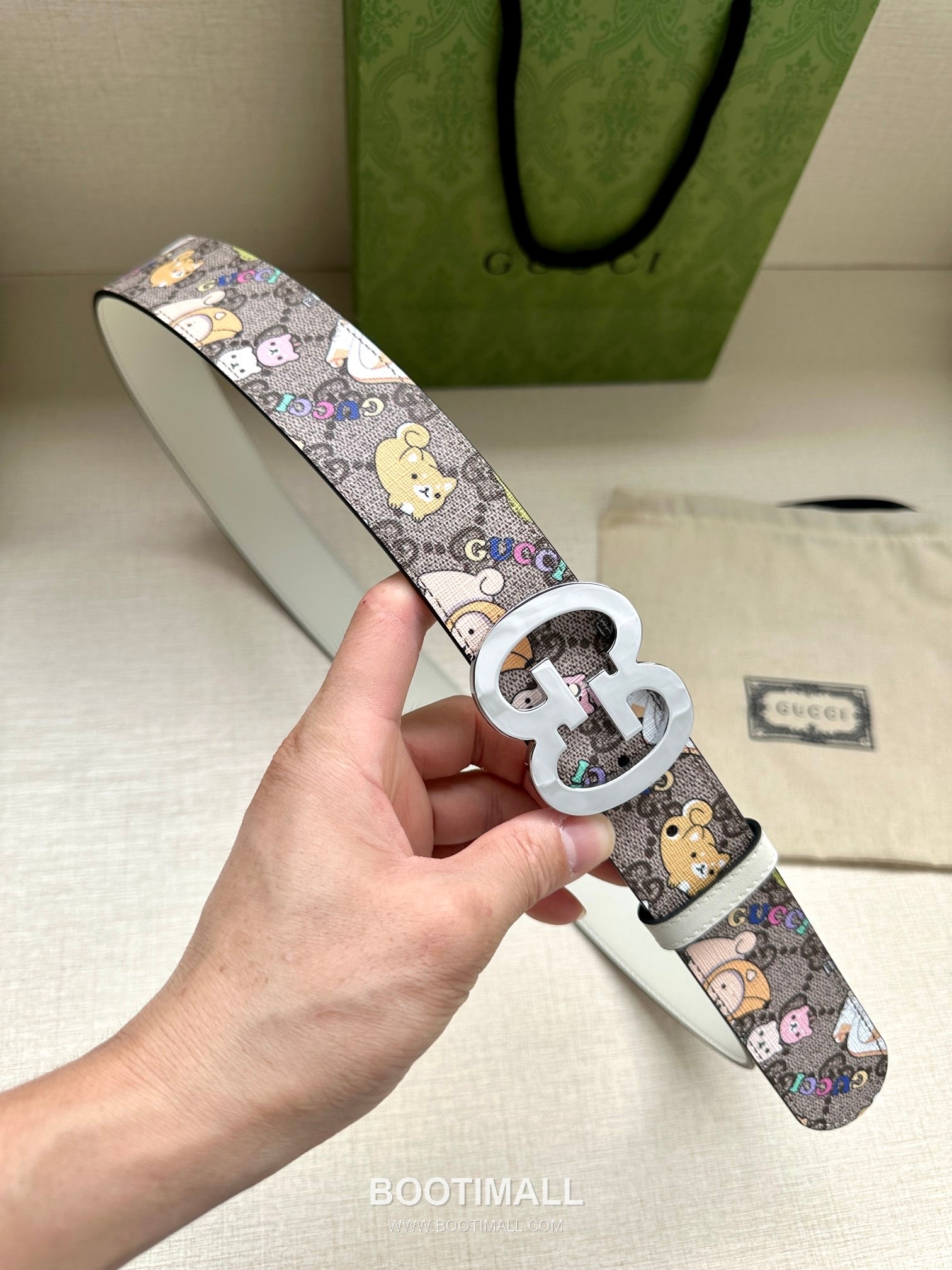 Gucci GG Marmont GG Supreme Canvas Reversible Belt with Double G Buckle Gold-Plated 구찌 GG 마몬트 GG 슈프림 캔버스 리버서블 벨트 더블G 버클 황동 베이스 금도금 3.8cm 1