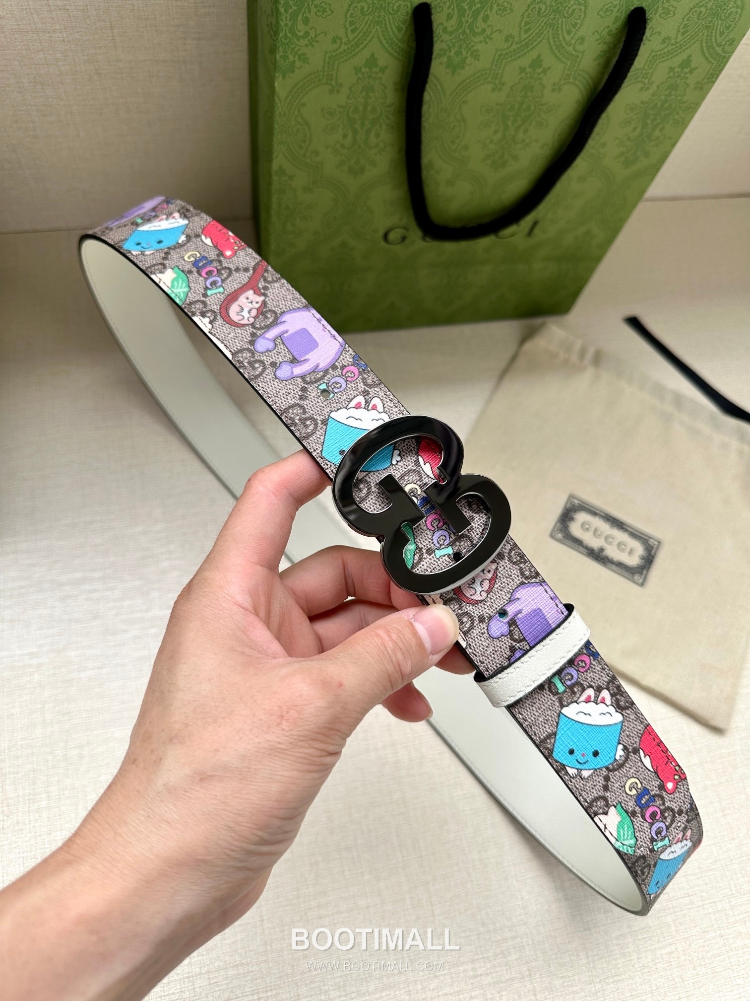 Gucci GG Marmont GG Supreme Canvas Reversible Belt with Double G Buckle Gold-Plated 구찌 GG 마몬트 GG 슈프림 캔버스 리버서블 벨트 더블G 버클 황동 베이스 금도금 3.8cm 1