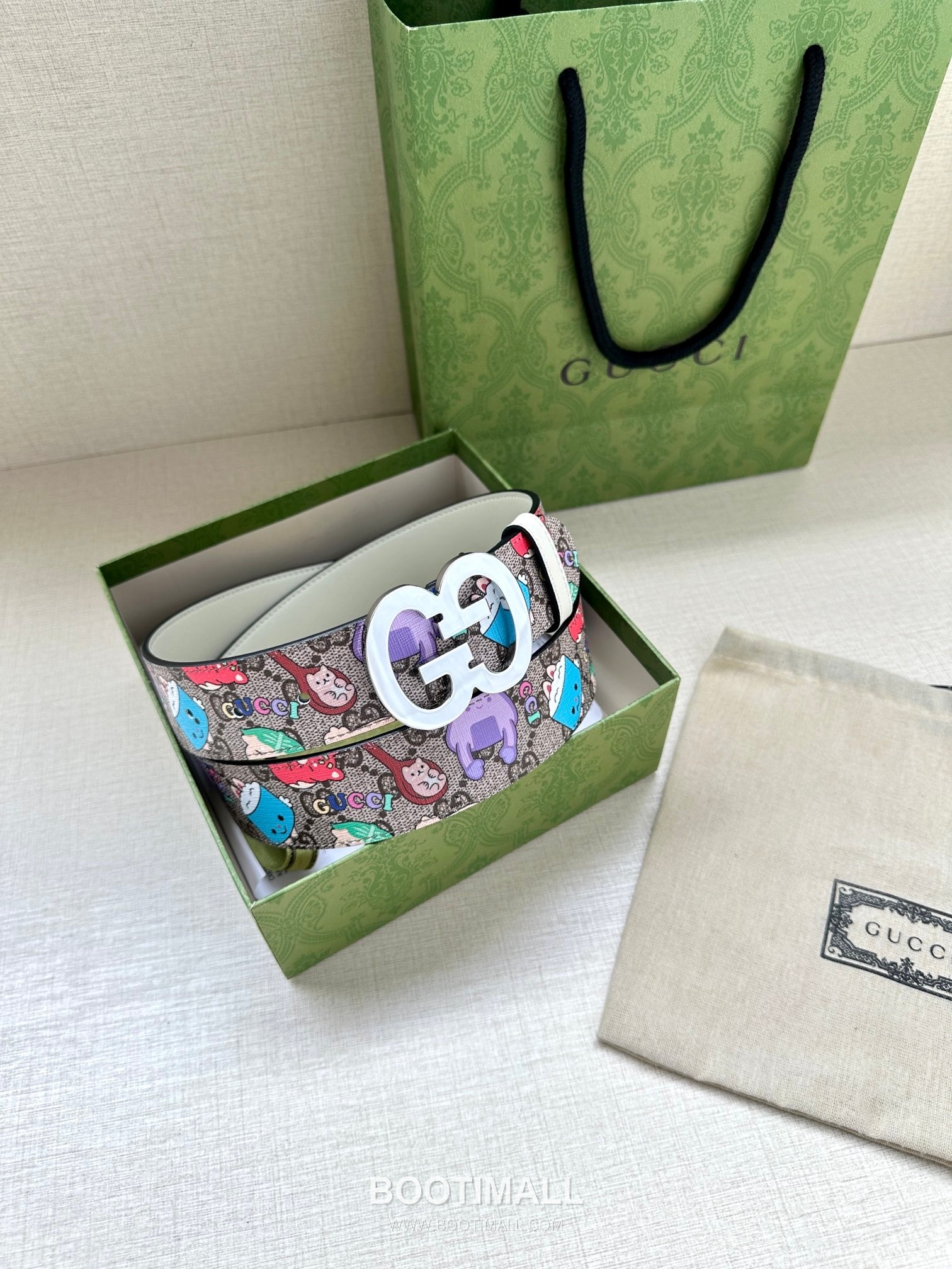 Gucci GG Marmont GG Supreme Canvas Reversible Belt with Double G Buckle Gold-Plated 구찌 GG 마몬트 GG 슈프림 캔버스 리버서블 벨트 더블G 버클 황동 베이스 금도금 3.8cm 9