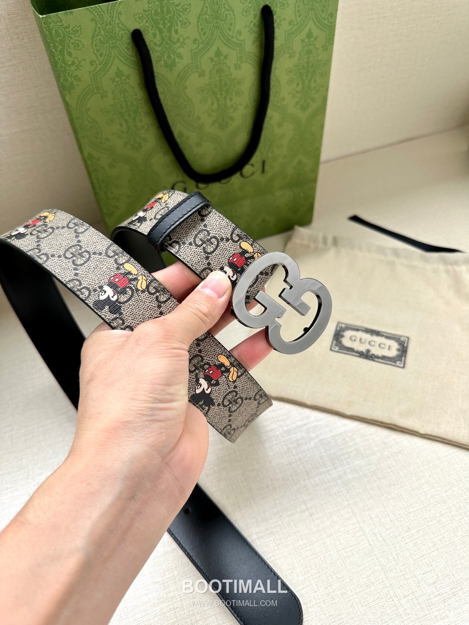 Gucci GG Marmont GG Supreme Canvas Reversible Belt with Double G Buckle Gold-Plated 구찌 GG 마몬트 GG 슈프림 캔버스 리버서블 벨트 더블G 버클 황동 베이스 금도금 3.8cm 8