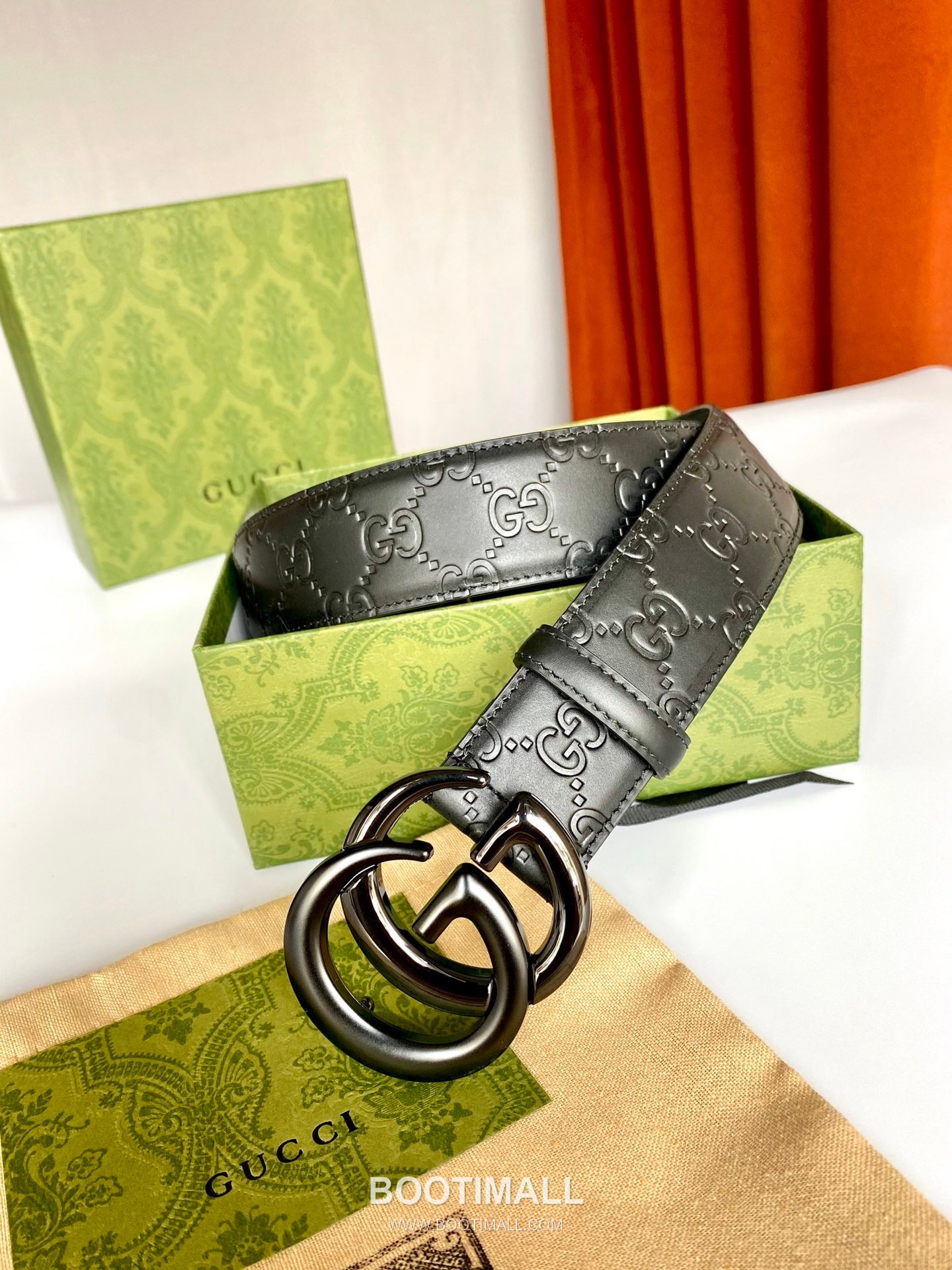 Gucci Signature Calfskin Embossed Leather Belt with GG Buckle Gold-Plated 구찌 시그니처 카프스킨 엠보싱 레더 벨트 GG 버클 황동 베이스 금도금 3.8cm 1