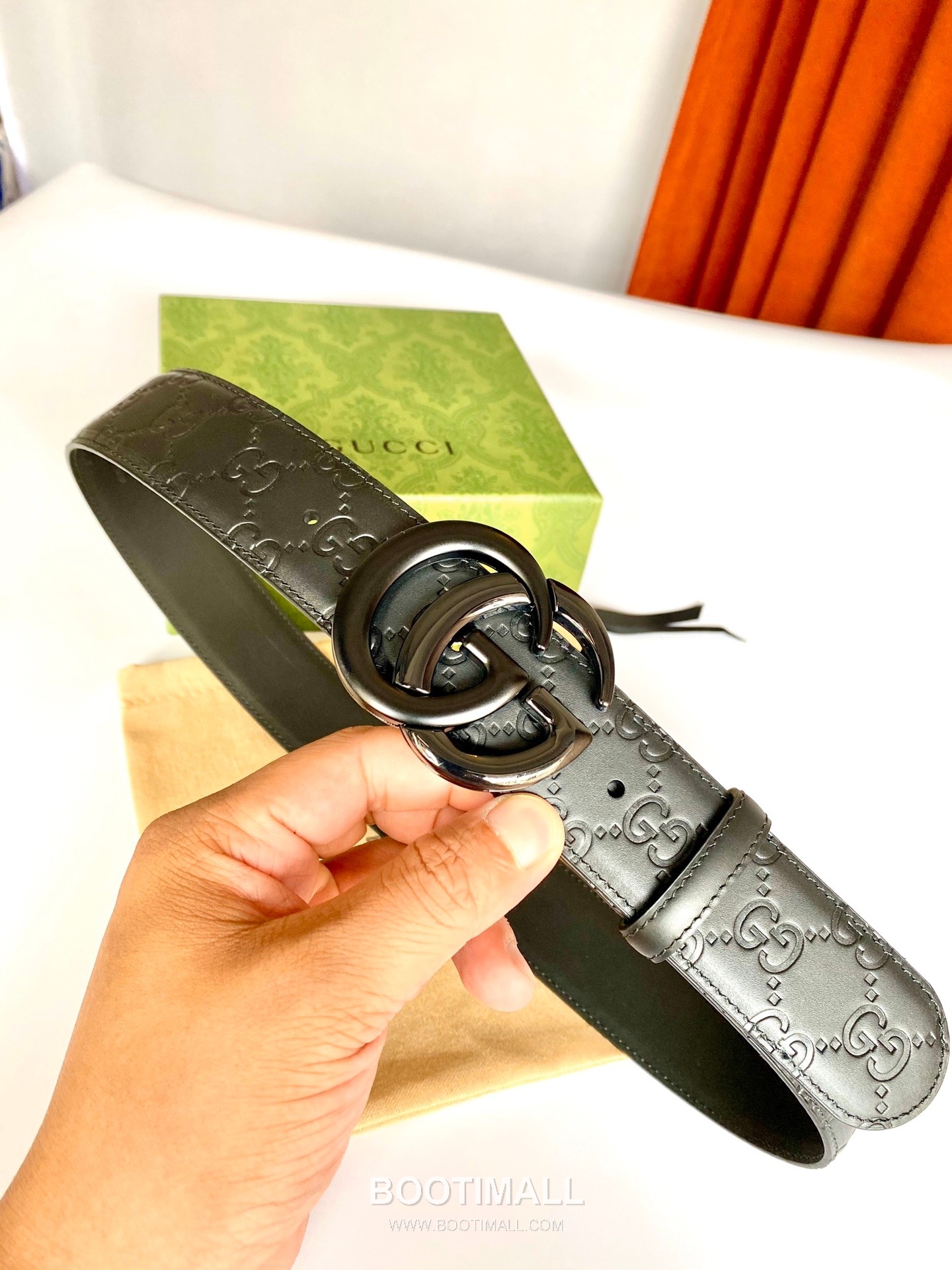 Gucci Signature Calfskin Embossed Leather Belt with GG Buckle Gold-Plated 구찌 시그니처 카프스킨 엠보싱 레더 벨트 GG 버클 황동 베이스 금도금 3.8cm 5