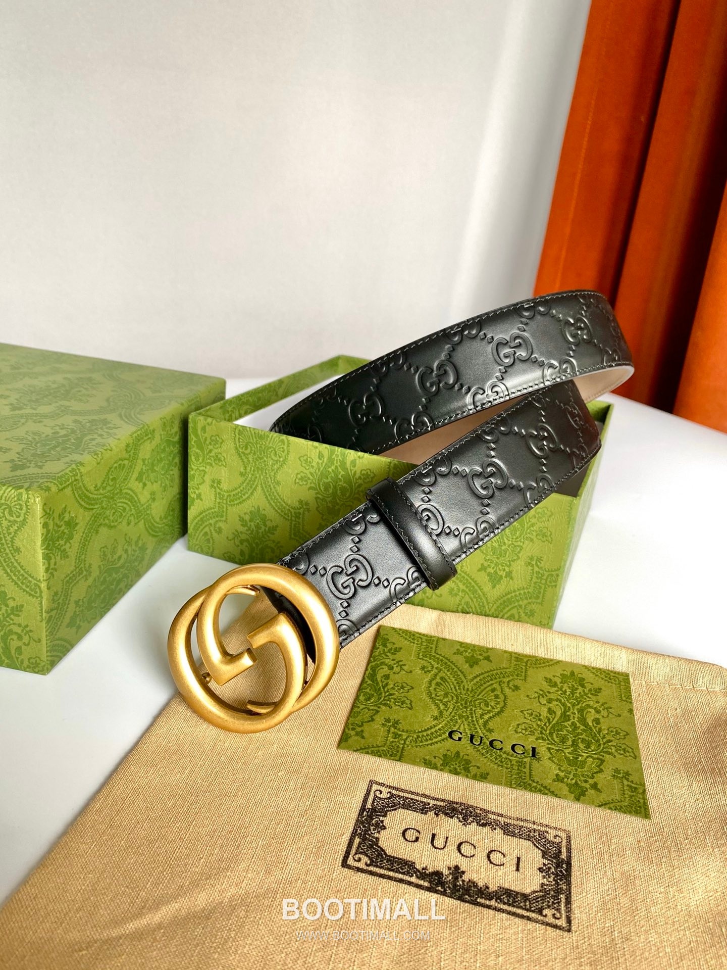 Gucci Signature Calfskin Embossed Leather Belt with GG Buckle Gold-Plated 구찌 시그니처 카프스킨 엠보싱 레더 벨트 GG 버클 황동 베이스 금도금 3.8cm 1