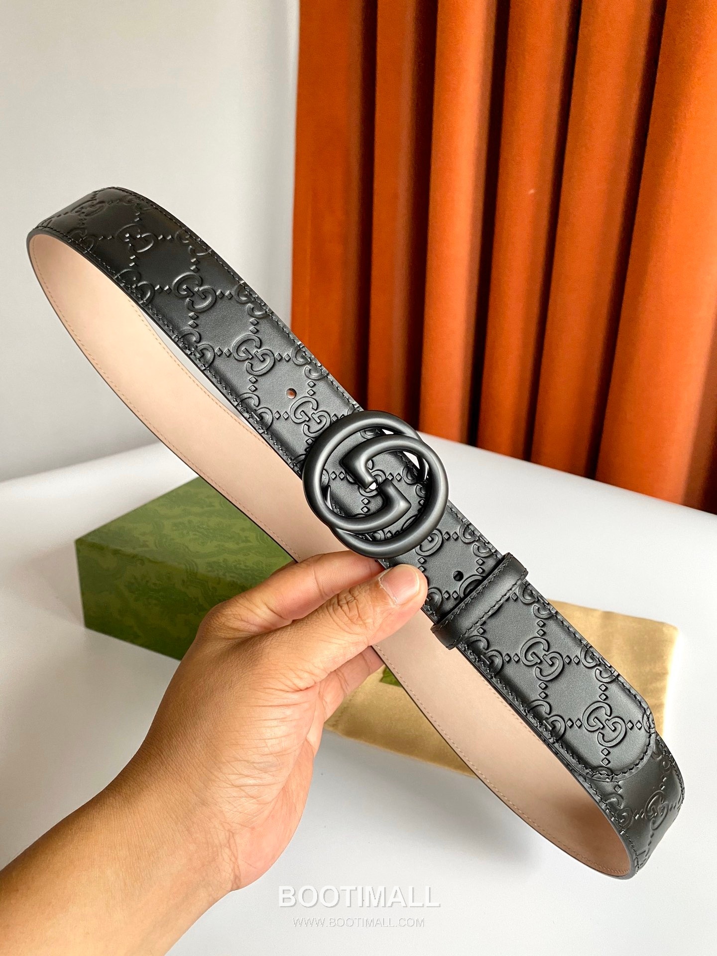 Gucci Signature Calfskin Embossed Leather Belt with GG Buckle Gold-Plated 구찌 시그니처 카프스킨 엠보싱 레더 벨트 GG 버클 황동 베이스 금도금 3.8cm 2