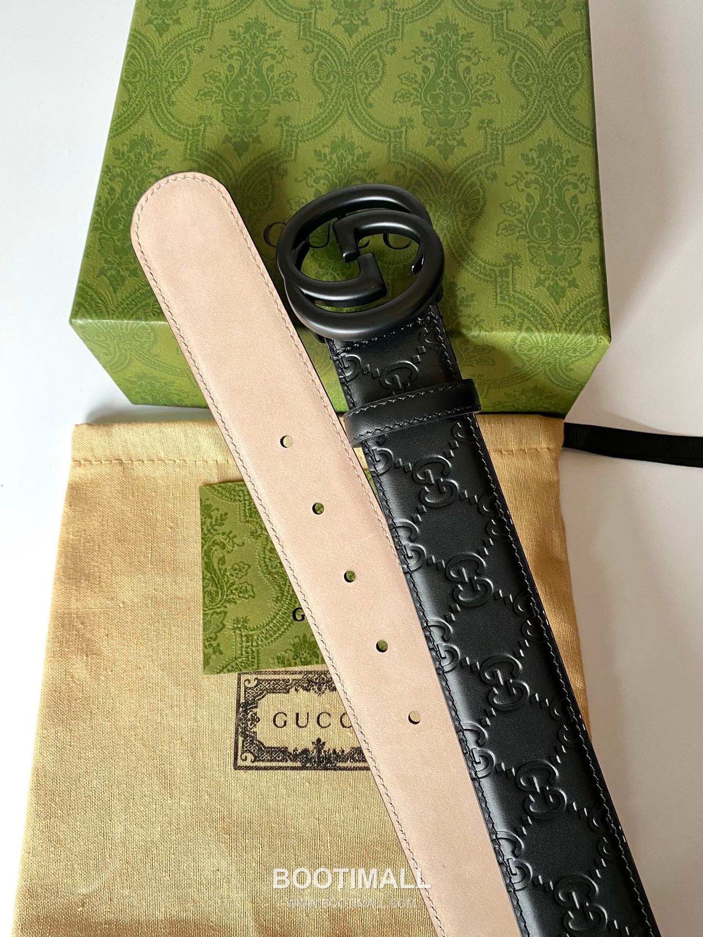 Gucci Signature Calfskin Embossed Leather Belt with GG Buckle Gold-Plated 구찌 시그니처 카프스킨 엠보싱 레더 벨트 GG 버클 황동 베이스 금도금 3.8cm 4