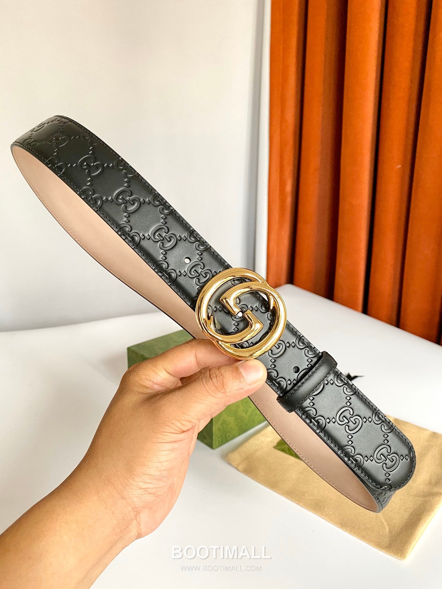 Gucci Signature Calfskin Embossed Leather Belt with GG Buckle Gold-Plated 구찌 시그니처 카프스킨 엠보싱 레더 벨트 GG 버클 황동 베이스 금도금 3.8cm 3