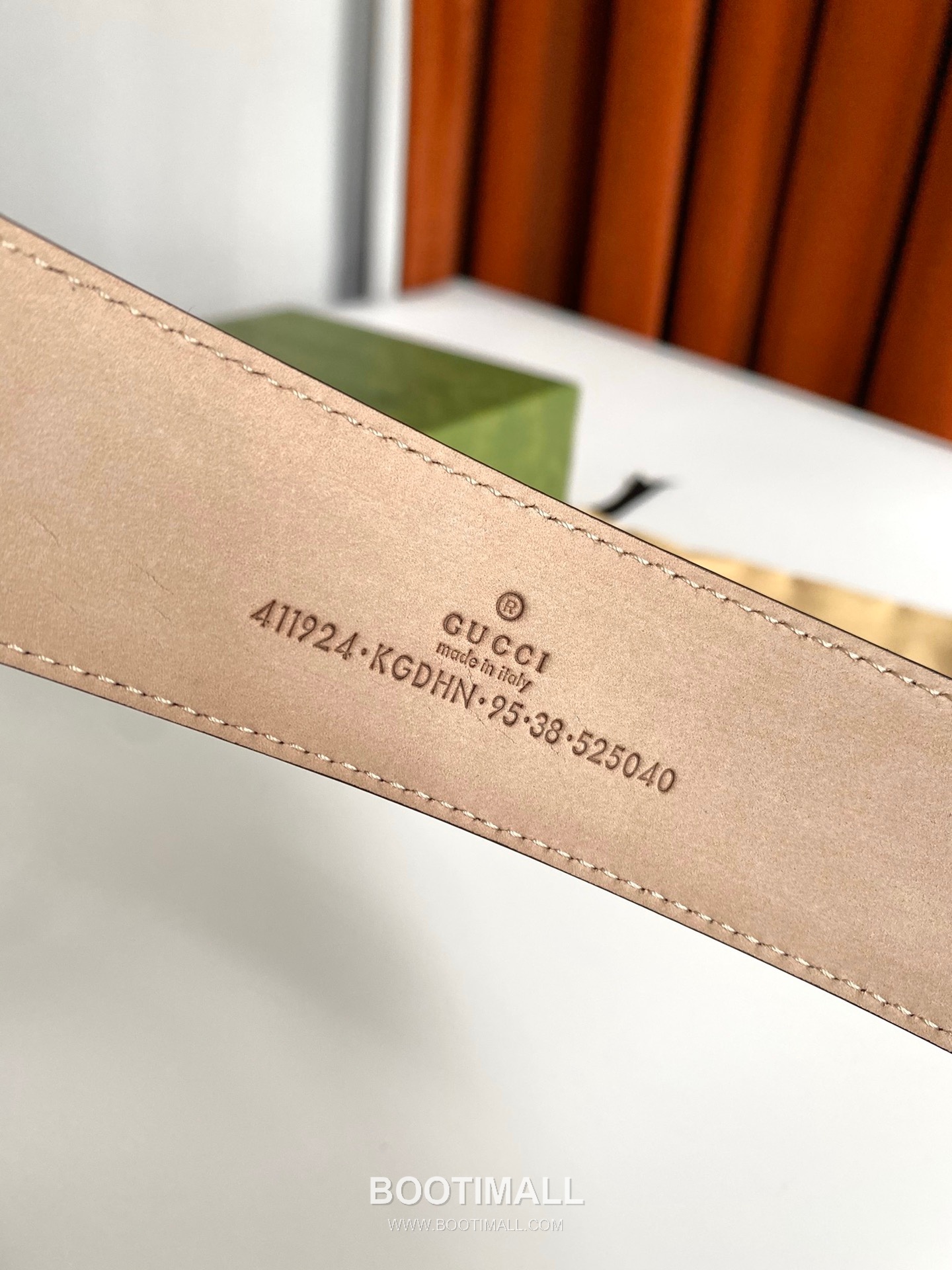 Gucci Signature Calfskin Embossed Leather Belt with GG Buckle Gold-Plated 구찌 시그니처 카프스킨 엠보싱 레더 벨트 GG 버클 황동 베이스 금도금 3.8cm 6