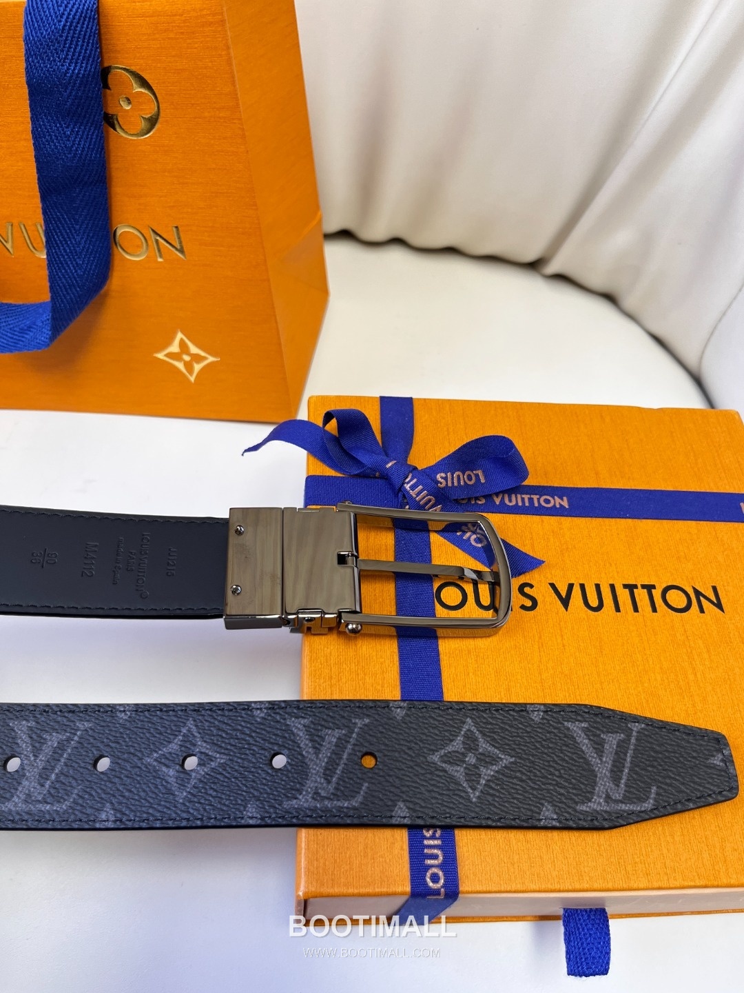 Louis Vuitton LV Monogram Canvas Reversible Belt with Pin Buckle Palladium 구찌가 아닌 루이비통 LV 모노그램 캔버스 리버서블 벨트 핀 버클 스테인리스 스틸 팔라듐 피니시 3.5cm 3