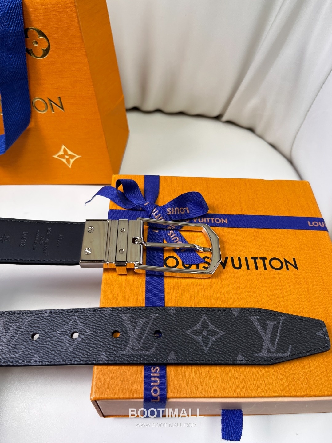 Louis Vuitton LV Monogram Canvas Reversible Belt with Pin Buckle Palladium 구찌가 아닌 루이비통 LV 모노그램 캔버스 리버서블 벨트 핀 버클 스테인리스 스틸 팔라듐 피니시 3.5cm 3