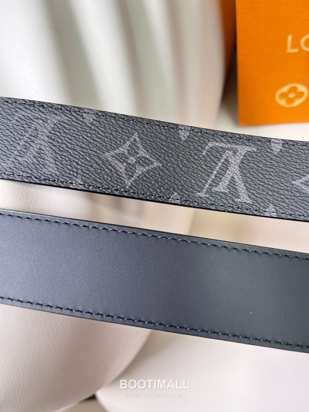 Louis Vuitton LV Monogram Canvas Reversible Belt with Pin Buckle Palladium 구찌가 아닌 루이비통 LV 모노그램 캔버스 리버서블 벨트 핀 버클 스테인리스 스틸 팔라듐 피니시 3.5cm 4