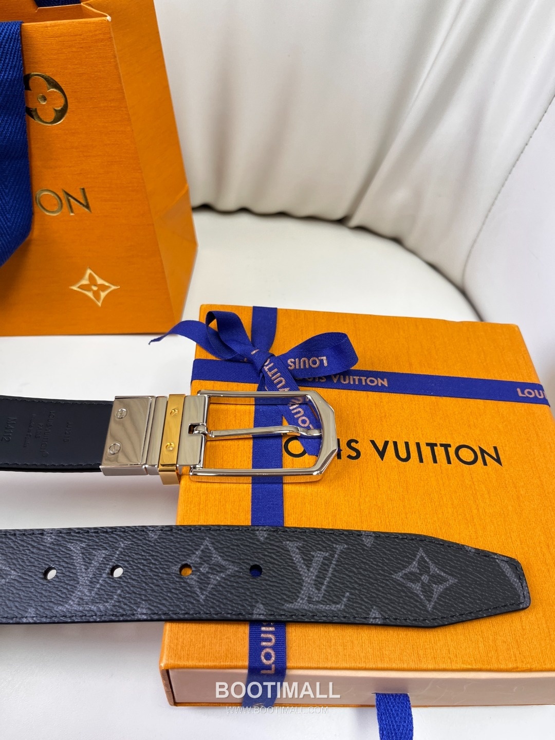 Louis Vuitton LV Monogram Canvas Reversible Belt with Pin Buckle Palladium 구찌가 아닌 루이비통 LV 모노그램 캔버스 리버서블 벨트 핀 버클 스테인리스 스틸 팔라듐 피니시 3.5cm 3