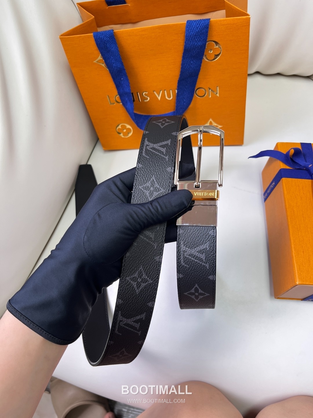 Louis Vuitton LV Monogram Canvas Reversible Belt with Pin Buckle Palladium 구찌가 아닌 루이비통 LV 모노그램 캔버스 리버서블 벨트 핀 버클 스테인리스 스틸 팔라듐 피니시 3.5cm 9