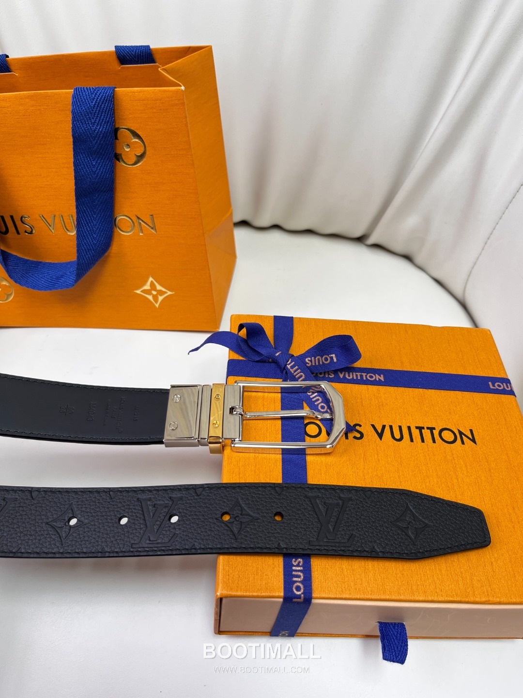Louis Vuitton LV Monogram Canvas Reversible Belt with Pin Buckle Palladium 구찌가 아닌 루이비통 LV 모노그램 캔버스 리버서블 벨트 핀 버클 스테인리스 스틸 팔라듐 피니시 3.5cm 3
