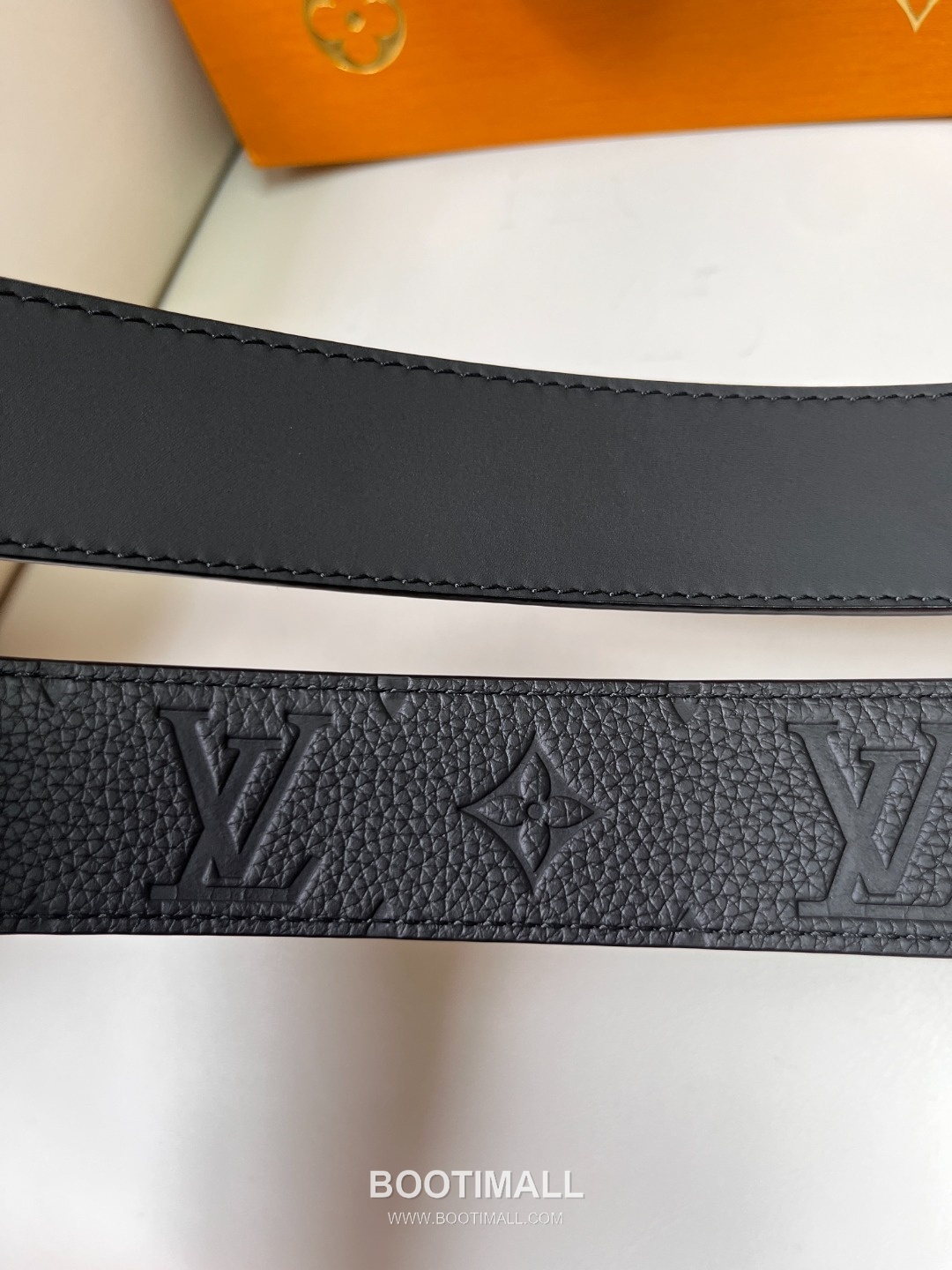 Louis Vuitton LV Monogram Canvas Reversible Belt with Pin Buckle Palladium 구찌가 아닌 루이비통 LV 모노그램 캔버스 리버서블 벨트 핀 버클 스테인리스 스틸 팔라듐 피니시 3.5cm 4