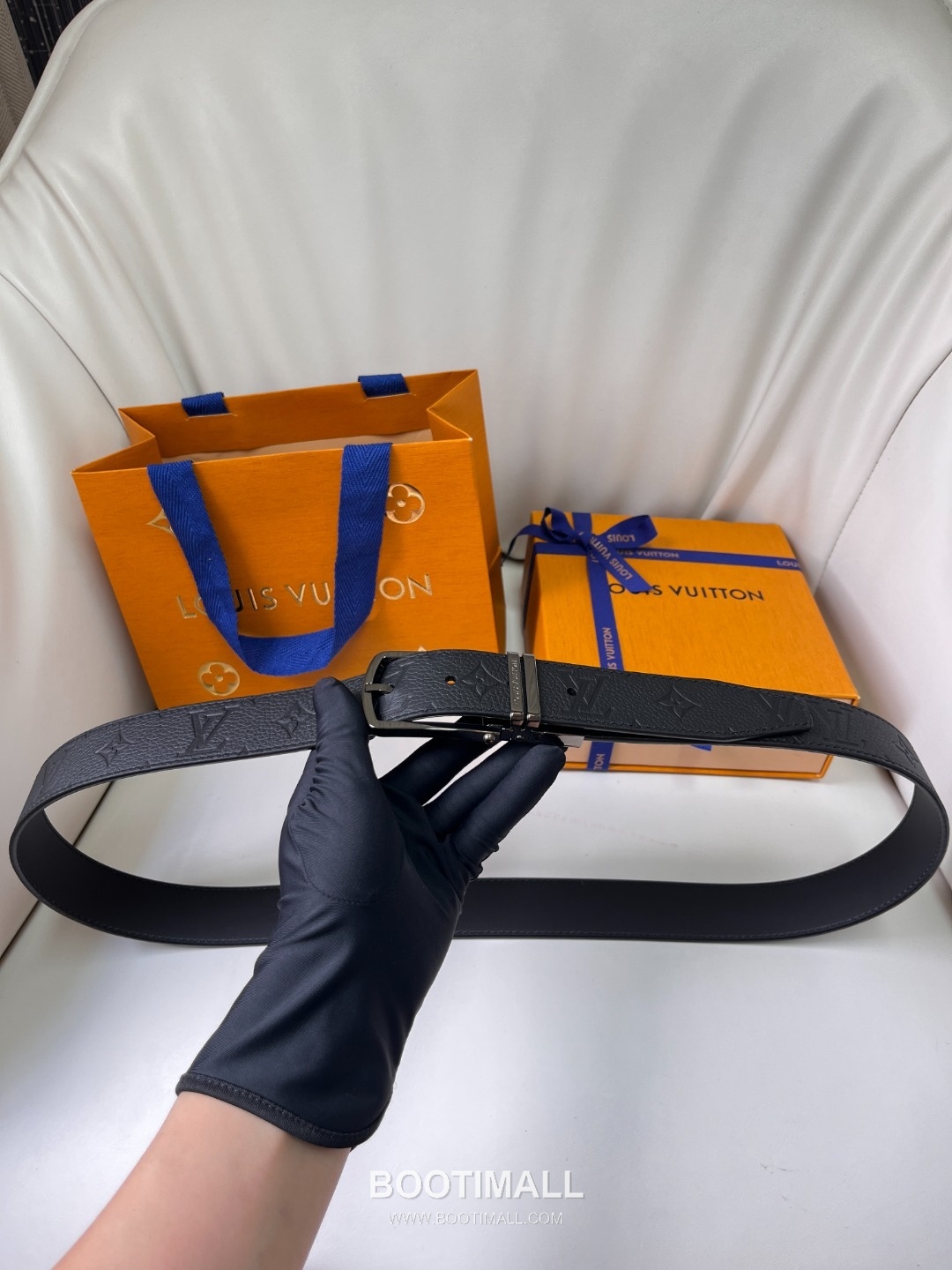 Louis Vuitton LV Monogram Canvas Reversible Belt with Pin Buckle Palladium 구찌가 아닌 루이비통 LV 모노그램 캔버스 리버서블 벨트 핀 버클 스테인리스 스틸 팔라듐 피니시 3.5cm 1