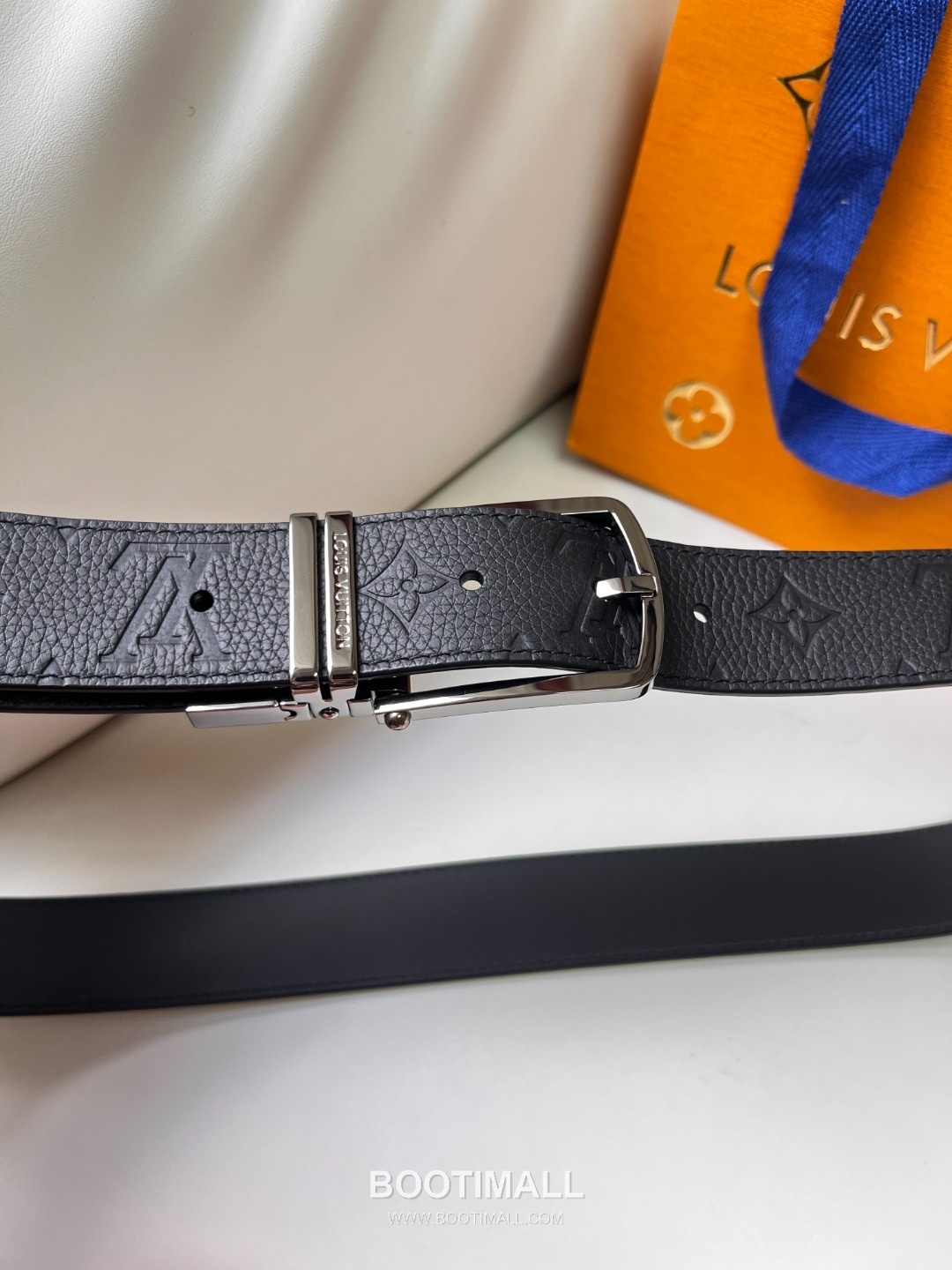 Louis Vuitton LV Monogram Canvas Reversible Belt with Pin Buckle Palladium 구찌가 아닌 루이비통 LV 모노그램 캔버스 리버서블 벨트 핀 버클 스테인리스 스틸 팔라듐 피니시 3.5cm 2