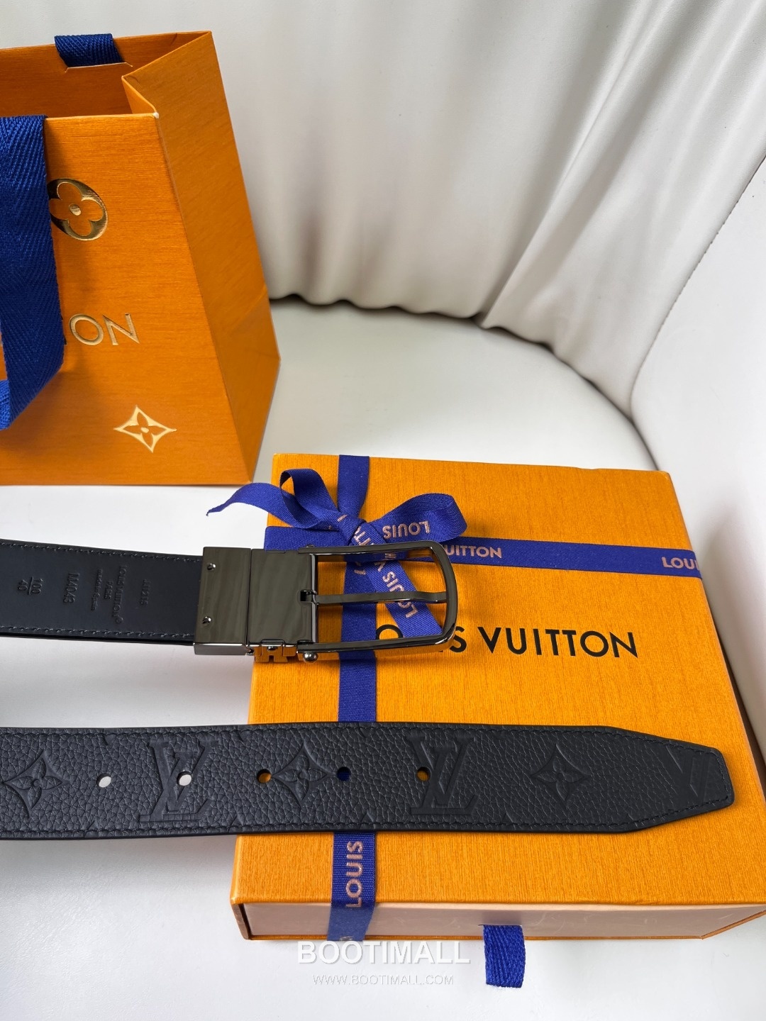 Louis Vuitton LV Monogram Canvas Reversible Belt with Pin Buckle Palladium 구찌가 아닌 루이비통 LV 모노그램 캔버스 리버서블 벨트 핀 버클 스테인리스 스틸 팔라듐 피니시 3.5cm 3