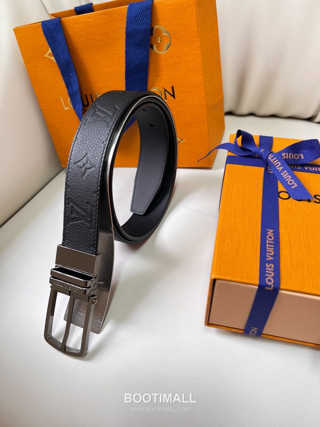 Louis Vuitton LV Monogram Canvas Reversible Belt with Pin Buckle Palladium 구찌가 아닌 루이비통 LV 모노그램 캔버스 리버서블 벨트 핀 버클 스테인리스 스틸 팔라듐 피니시 3.5cm 5