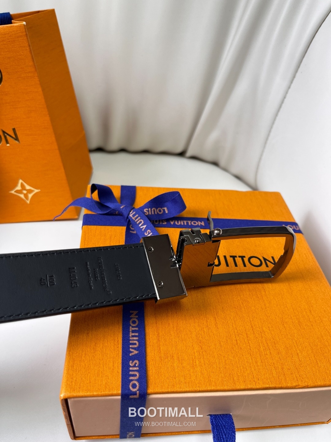 Louis Vuitton LV Monogram Canvas Reversible Belt with Pin Buckle Palladium 구찌가 아닌 루이비통 LV 모노그램 캔버스 리버서블 벨트 핀 버클 스테인리스 스틸 팔라듐 피니시 3.5cm 8