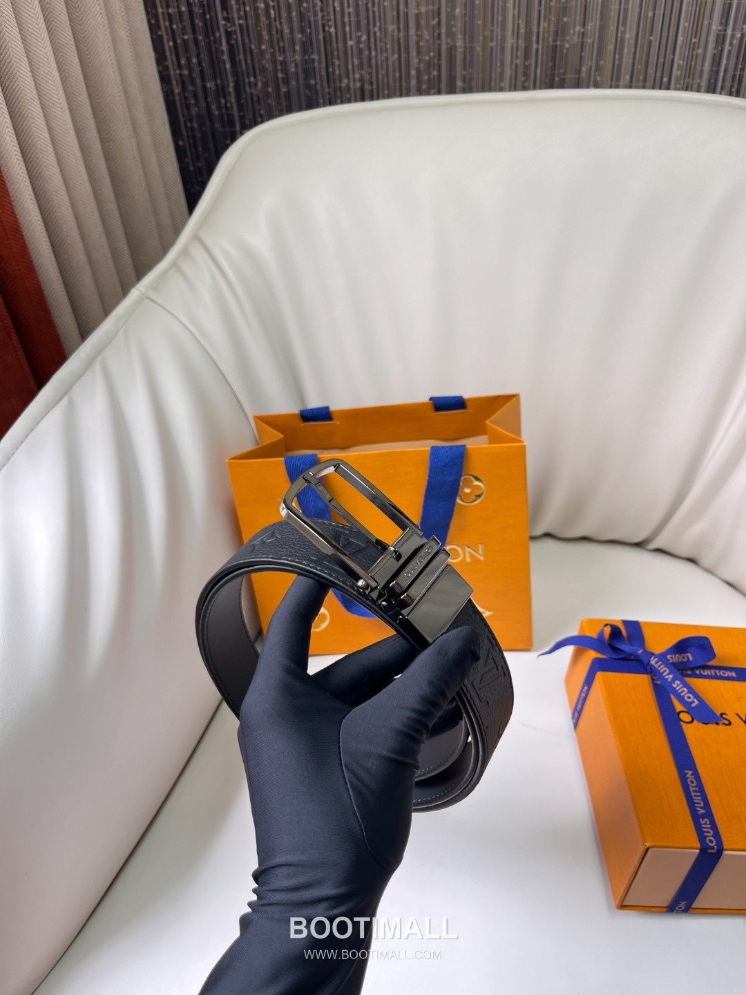Louis Vuitton LV Monogram Canvas Reversible Belt with Pin Buckle Palladium 구찌가 아닌 루이비통 LV 모노그램 캔버스 리버서블 벨트 핀 버클 스테인리스 스틸 팔라듐 피니시 3.5cm 9