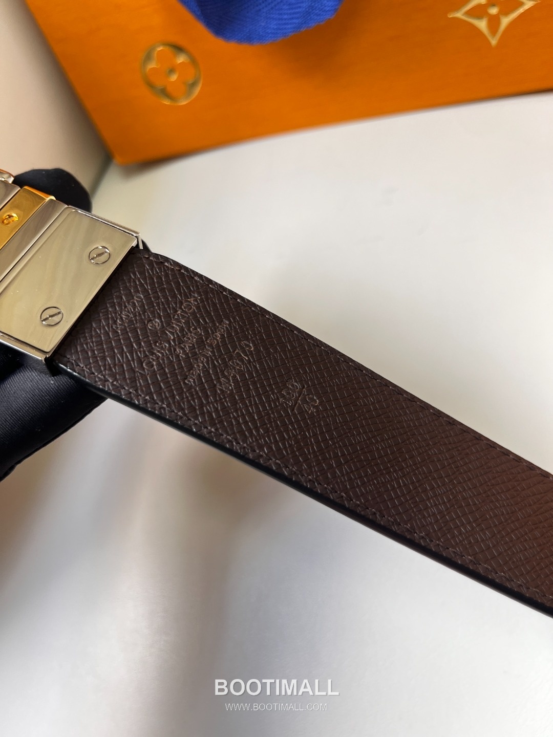 Louis Vuitton LV Monogram Canvas Reversible Belt with Pin Buckle Palladium 구찌가 아닌 루이비통 LV 모노그램 캔버스 리버서블 벨트 핀 버클 스테인리스 스틸 팔라듐 피니시 3.5cm 8