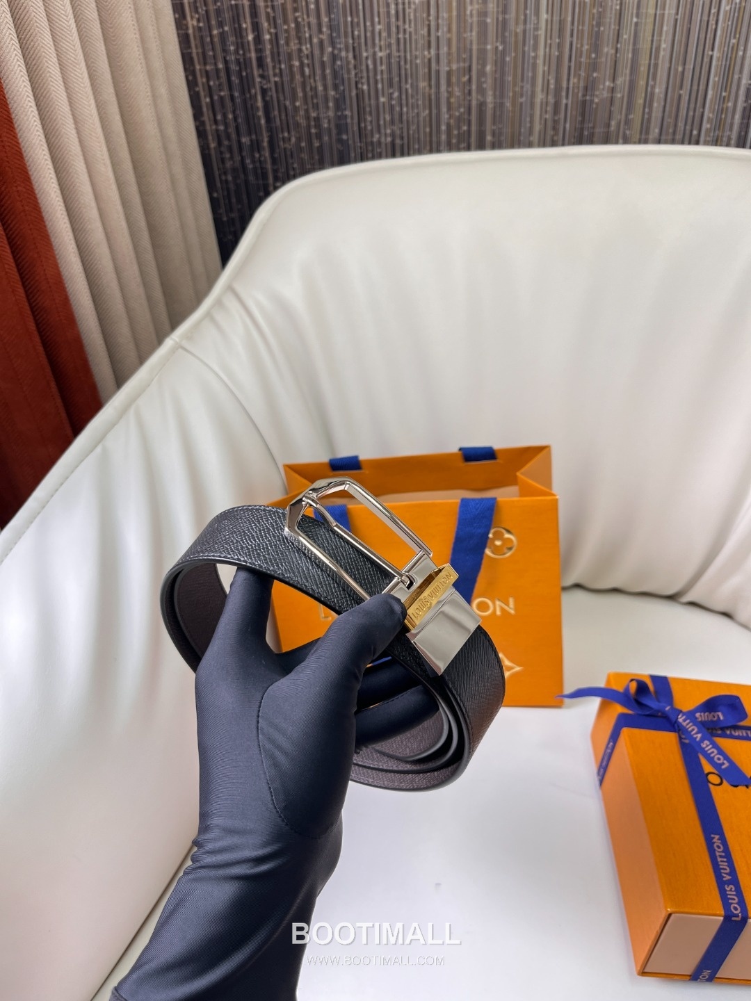 Louis Vuitton LV Monogram Canvas Reversible Belt with Pin Buckle Palladium 구찌가 아닌 루이비통 LV 모노그램 캔버스 리버서블 벨트 핀 버클 스테인리스 스틸 팔라듐 피니시 3.5cm 9