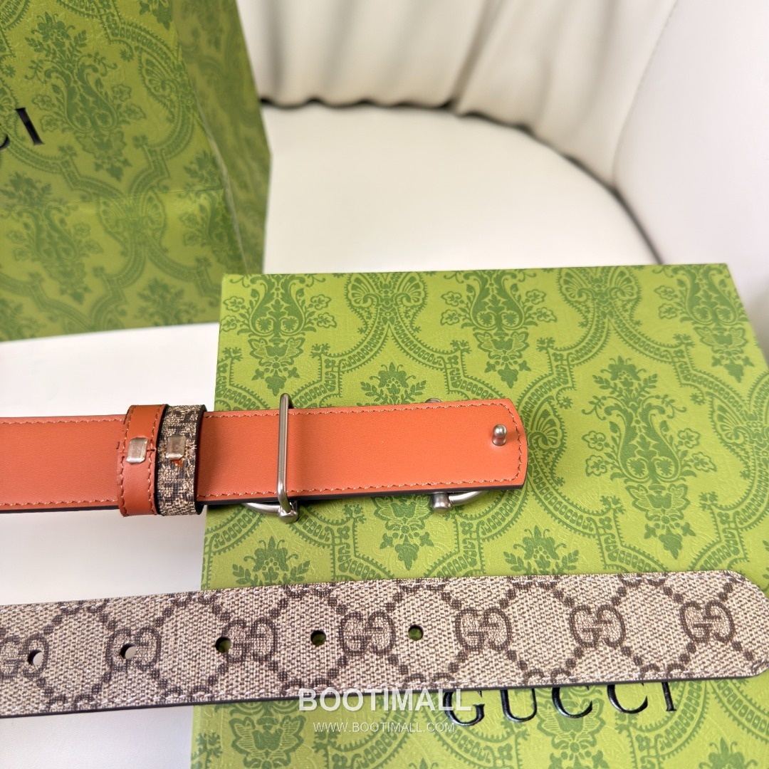 Gucci Horsebit Patent Calfskin Reversible Belt with Horsebit Buckle Gold-Plated 구찌 홀스빗 페이턴트 카프스킨 리버서블 벨트 홀스빗 버클 황동 베이스 금도금 3.0cm 3