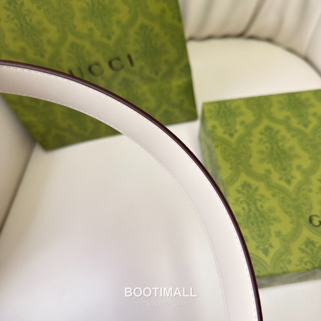 Gucci Horsebit Patent Calfskin Reversible Belt with Horsebit Buckle Gold-Plated 구찌 홀스빗 페이턴트 카프스킨 리버서블 벨트 홀스빗 버클 황동 베이스 금도금 3.0cm 6