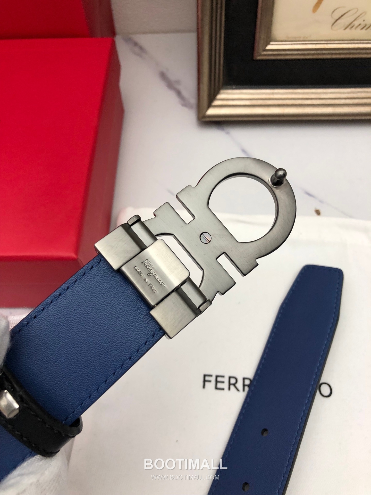 Ferragamo Gancini Calfskin Embossed Leather Reversible Belt with Gancini Buckle Gold-Plated 페라가모 간치니 카프스킨 엠보싱 레더 리버서블 벨트 간치니 버클 황동 베이스 금도금 3.5cm 8