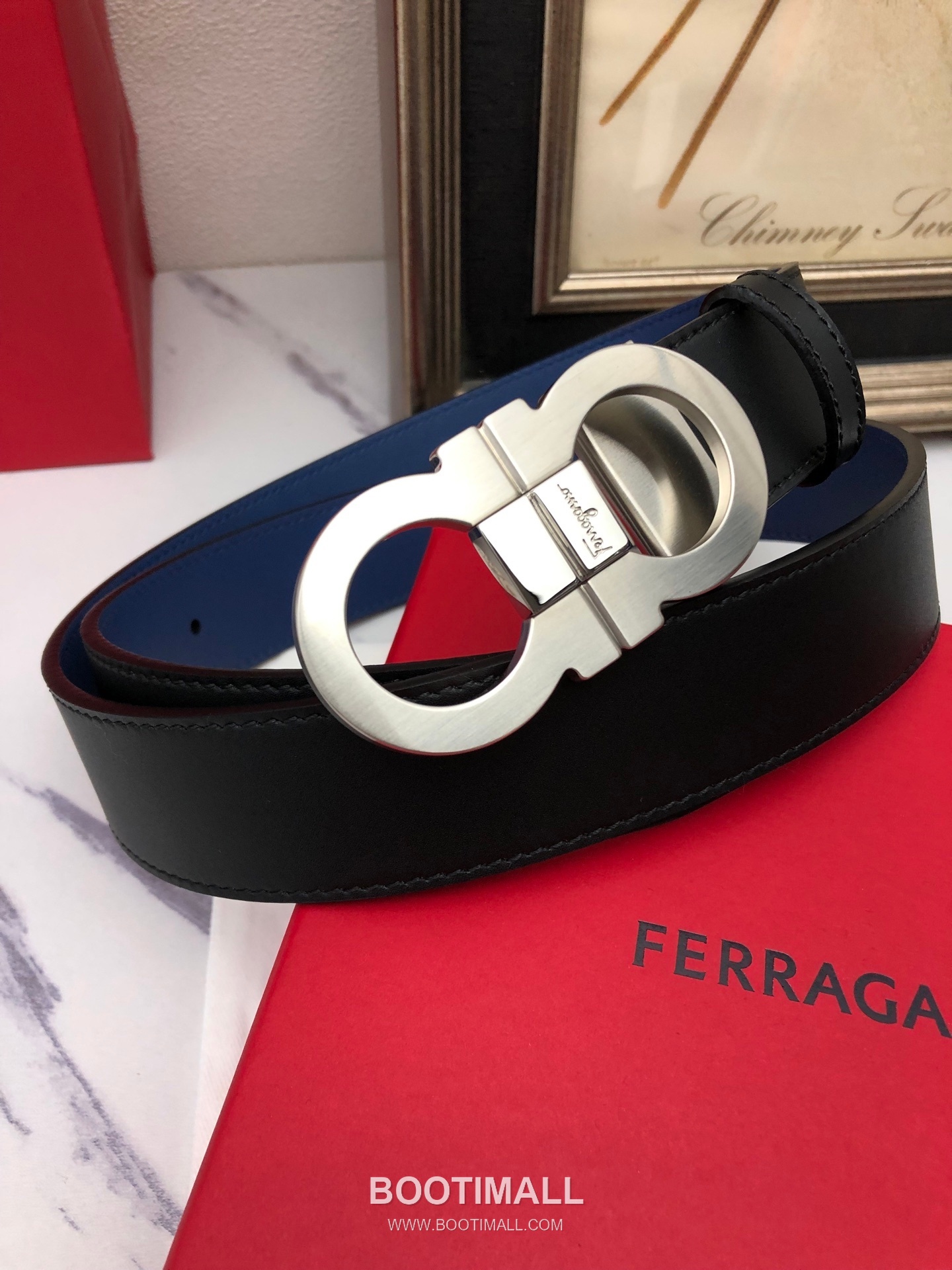 Ferragamo Gancini Calfskin Embossed Leather Reversible Belt with Gancini Buckle Gold-Plated 페라가모 간치니 카프스킨 엠보싱 레더 리버서블 벨트 간치니 버클 황동 베이스 금도금 3.5cm 4