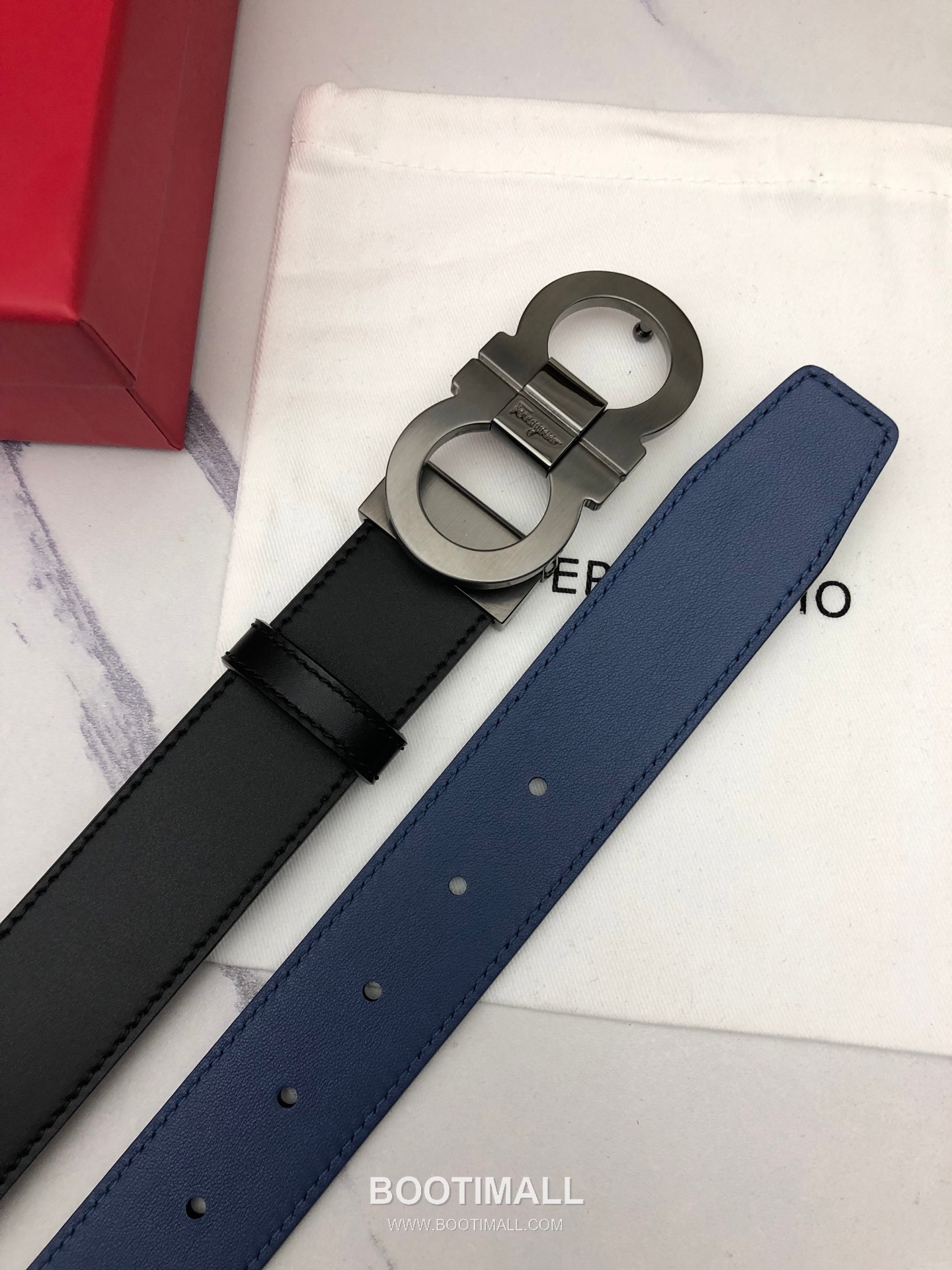 Ferragamo Gancini Calfskin Embossed Leather Reversible Belt with Gancini Buckle Gold-Plated 페라가모 간치니 카프스킨 엠보싱 레더 리버서블 벨트 간치니 버클 황동 베이스 금도금 3.5cm 6