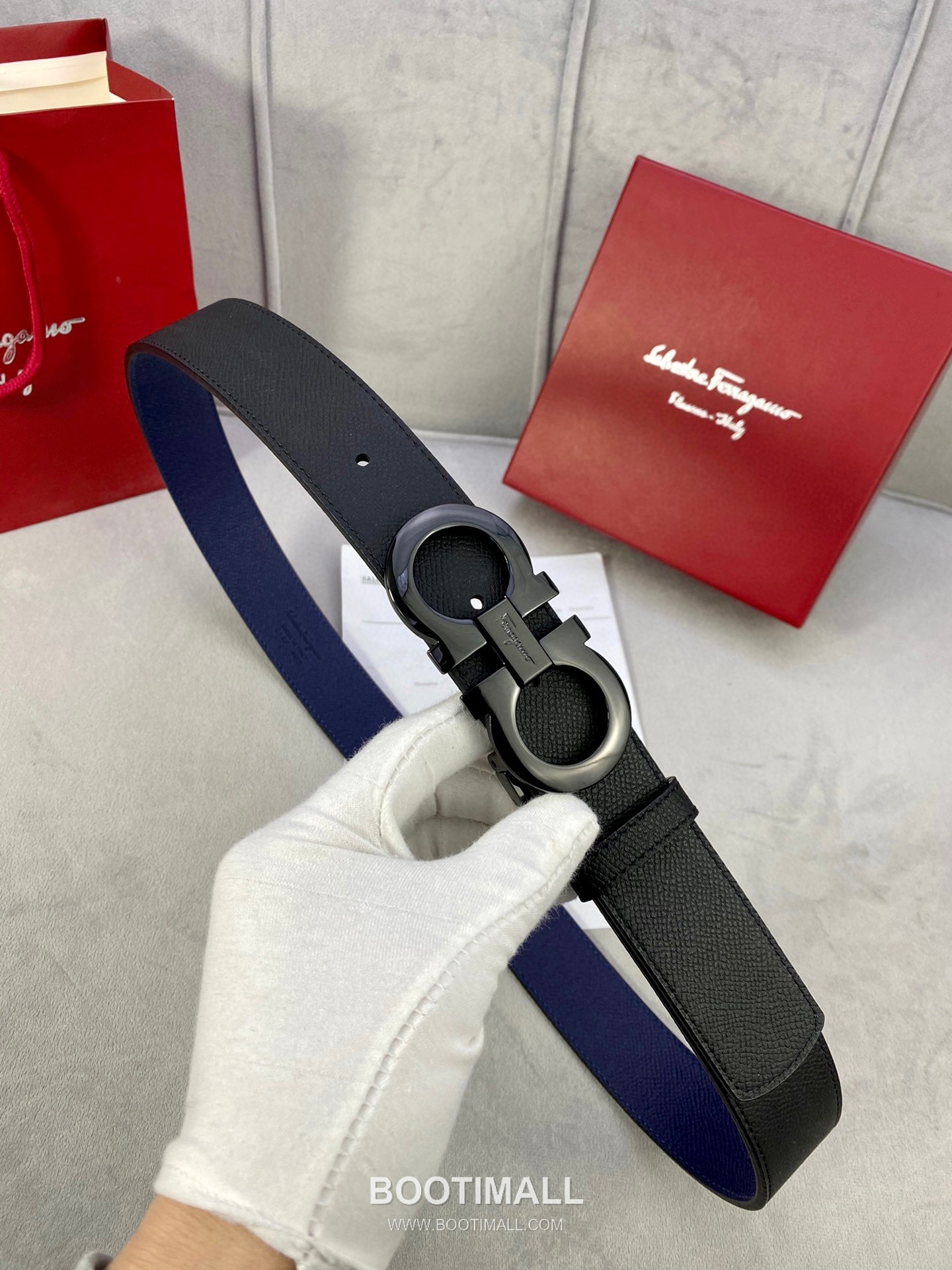 Ferragamo Gancini Calfskin Palm Grain Leather Reversible Belt with Gancini Buckle Palladium 페라가모 간치니 카프스킨 팜 그레인 레더 리버서블 벨트 간치니 버클 황동 베이스 팔라듐 피니시 3.5cm 4