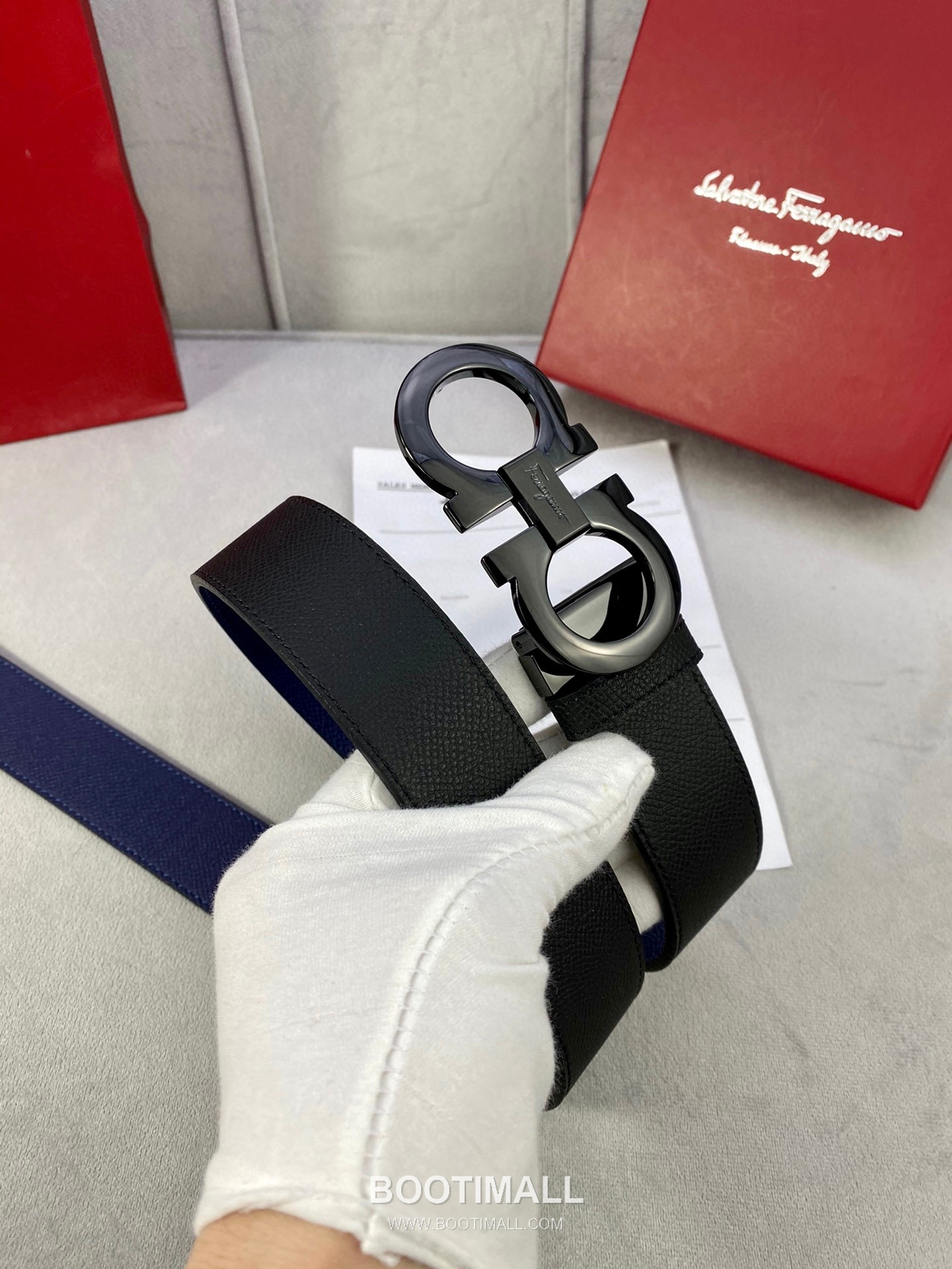 Ferragamo Gancini Calfskin Palm Grain Leather Reversible Belt with Gancini Buckle Palladium 페라가모 간치니 카프스킨 팜 그레인 레더 리버서블 벨트 간치니 버클 황동 베이스 팔라듐 피니시 3.5cm 5
