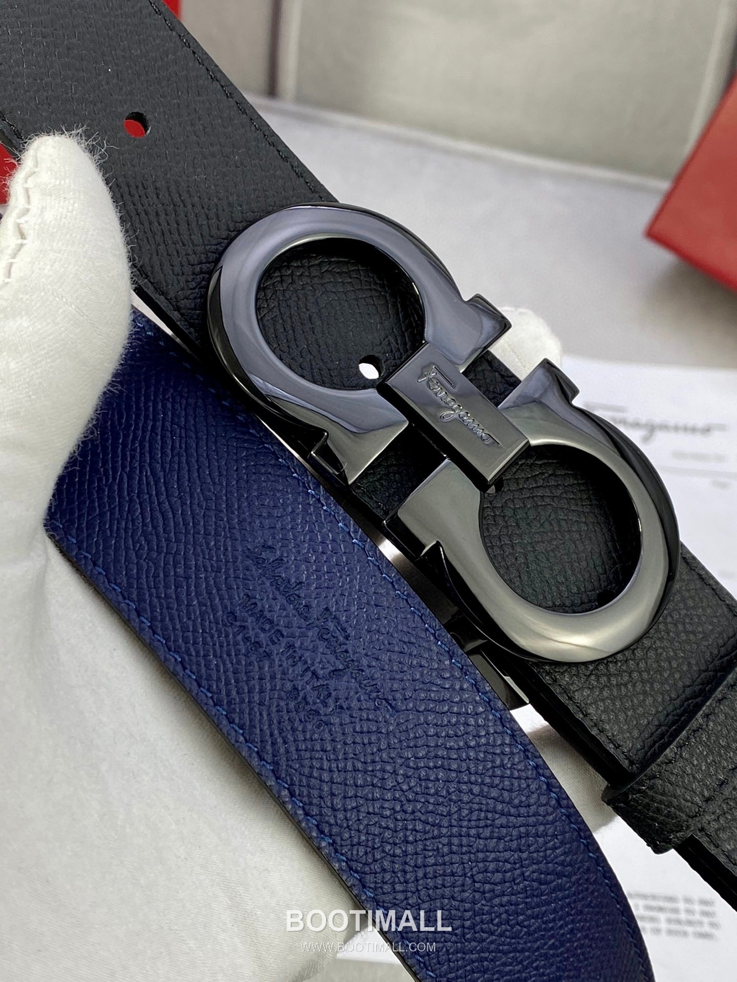 Ferragamo Gancini Calfskin Palm Grain Leather Reversible Belt with Gancini Buckle Palladium 페라가모 간치니 카프스킨 팜 그레인 레더 리버서블 벨트 간치니 버클 황동 베이스 팔라듐 피니시 3.5cm 6