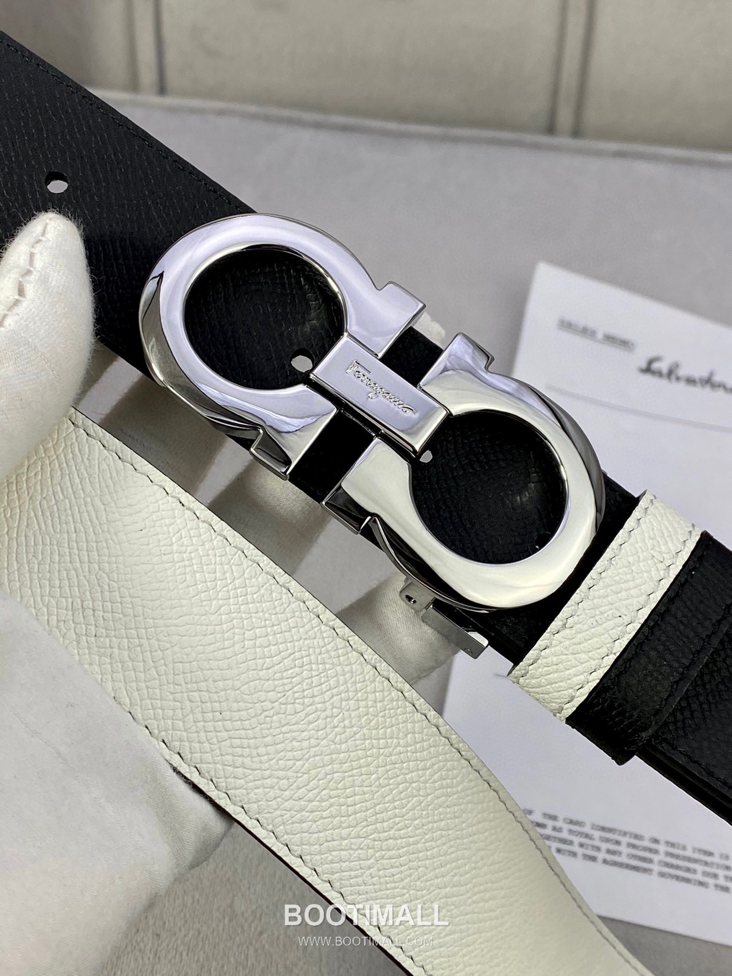 Ferragamo Gancini Calfskin Palm Grain Leather Reversible Belt with Gancini Buckle Palladium 페라가모 간치니 카프스킨 팜 그레인 레더 리버서블 벨트 간치니 버클 황동 베이스 팔라듐 피니시 3.5cm 8