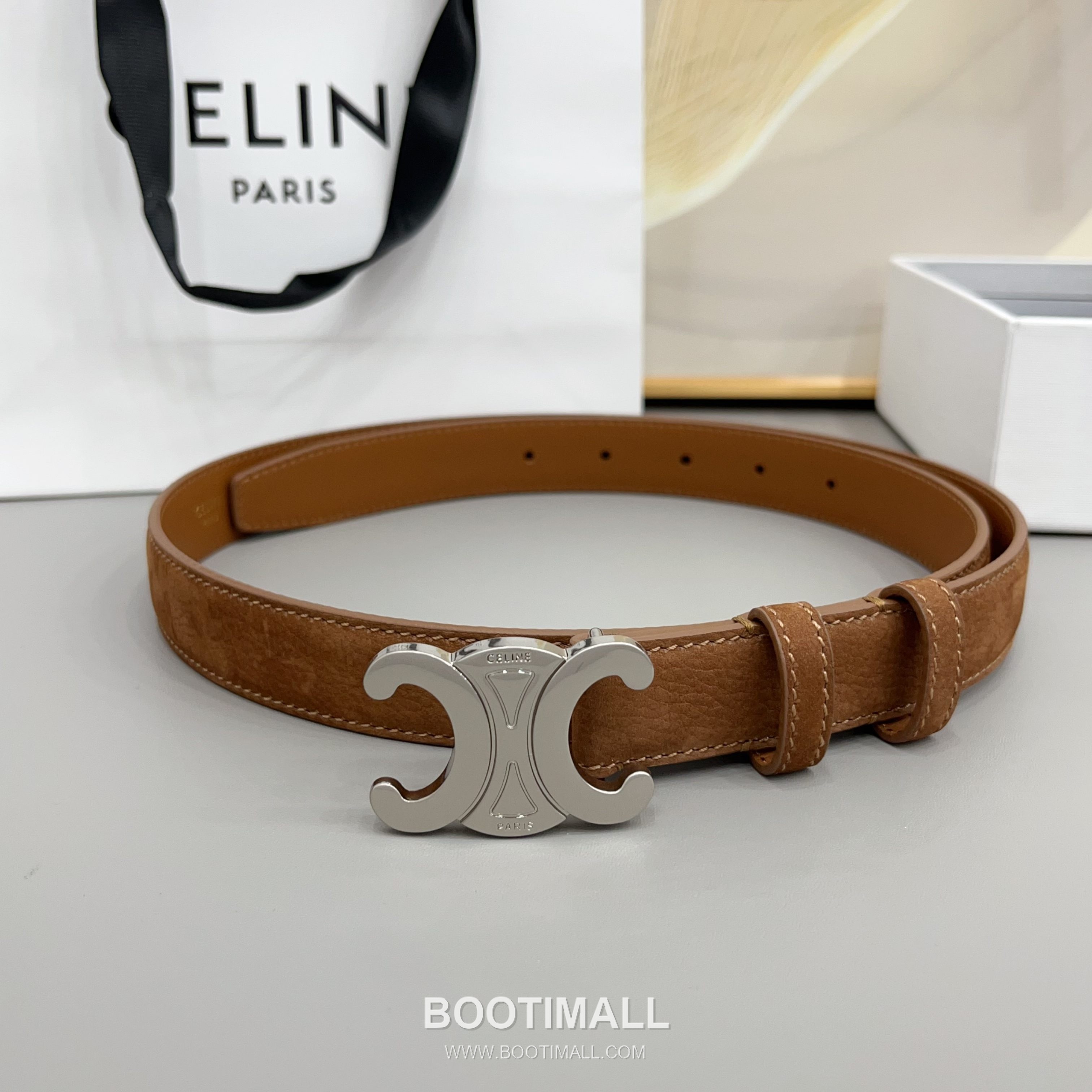 Celine Triomphe Suede Leather Belt with Triomphe Buckle Gold-Plated 셀린느 트리옹프 스웨이드 레더 벨트 트리옹프 버클 황동 베이스 금도금 2.5cm 4