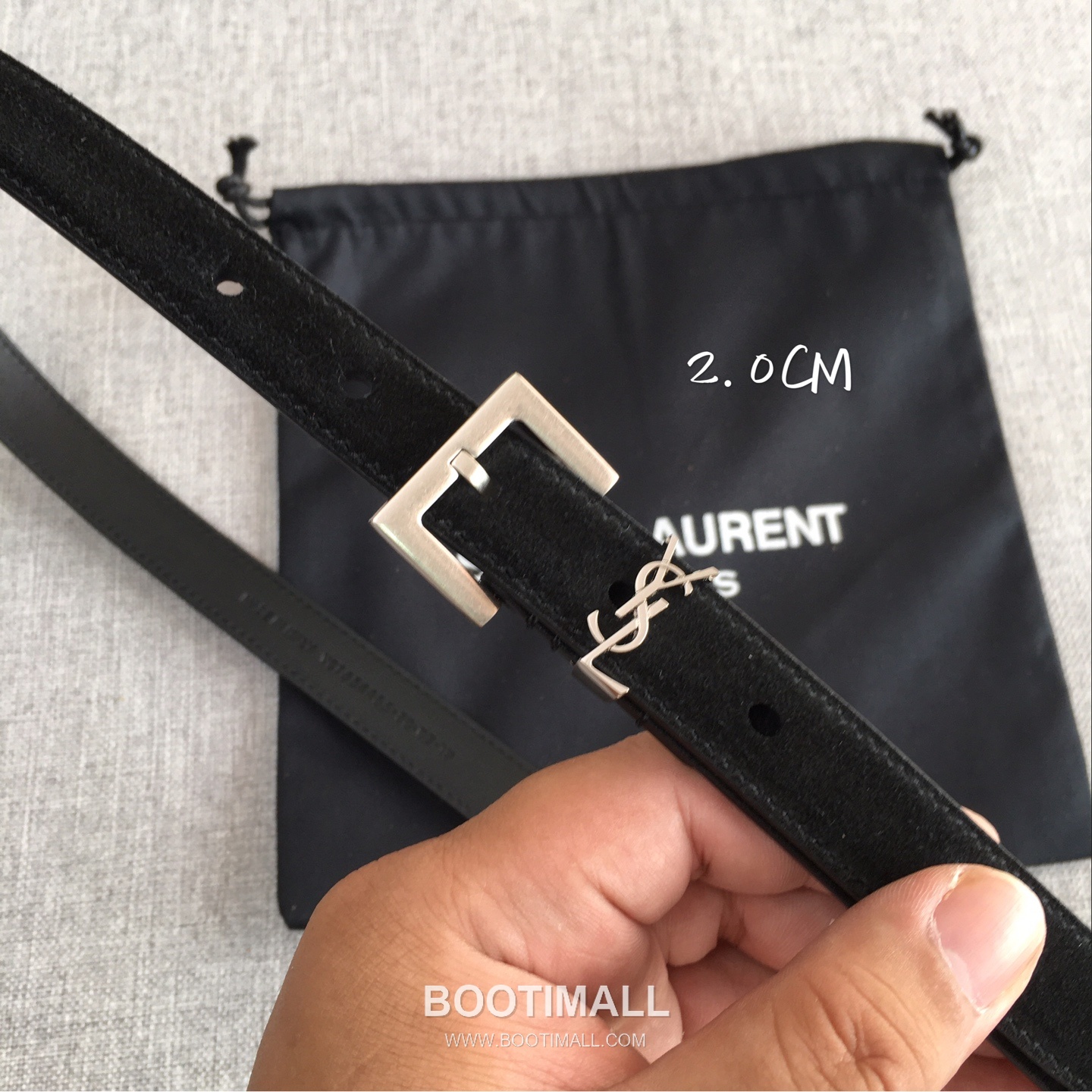 Saint Laurent Calfskin Leather Belt with YSL Logo Buckle Gold-Plated 생로랑 카프스킨 레더 벨트 YSL 로고 버클 황동 베이스 금도금 2.0cm 2
