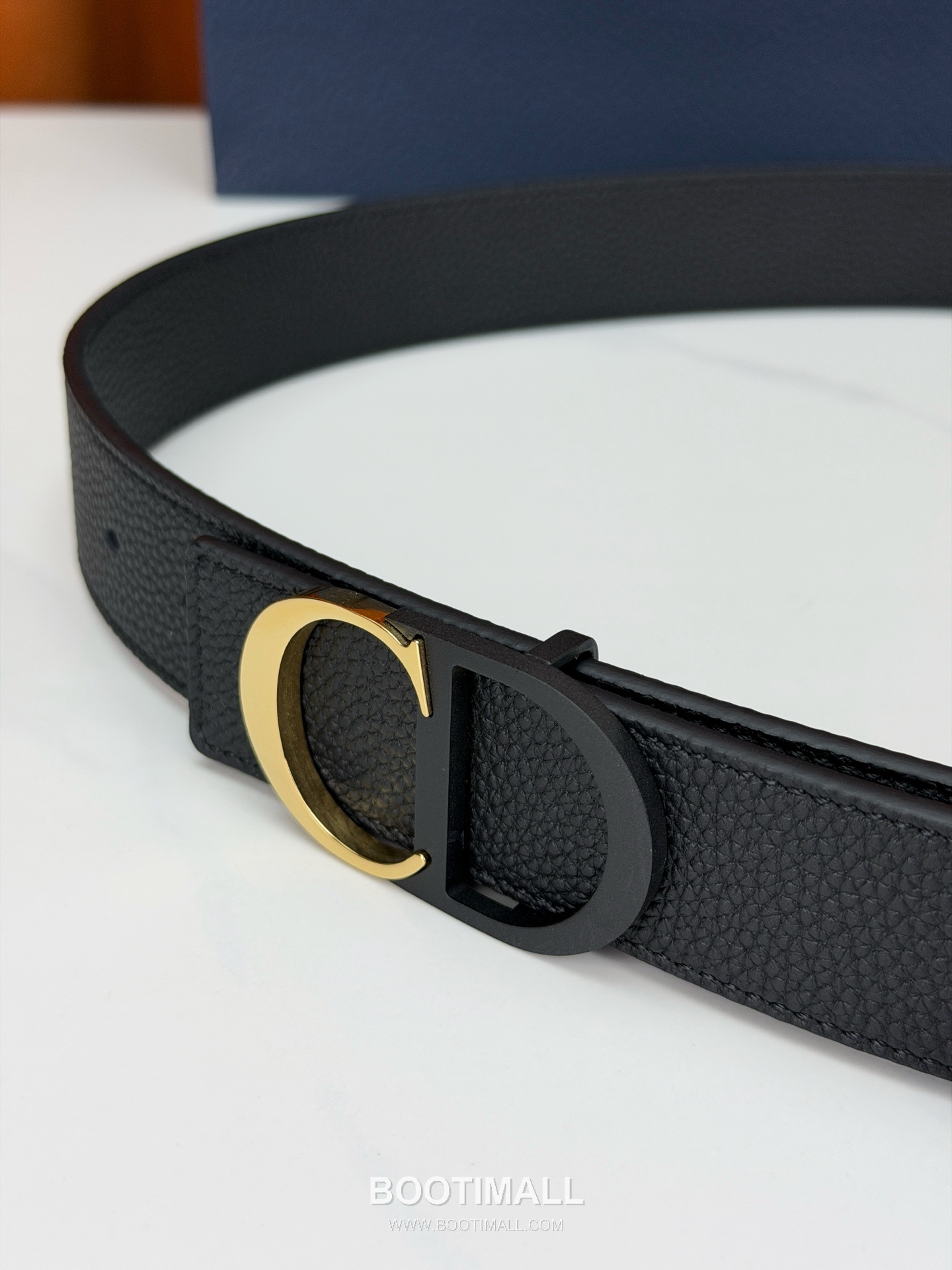 Dior Calfskin Grained Leather Reversible Belt with Logo Buckle Palladium 디올 카프스킨 그레인 레더 리버서블 벨트 로고 버클 황동 베이스 팔라듐 피니시 3.5cm 2