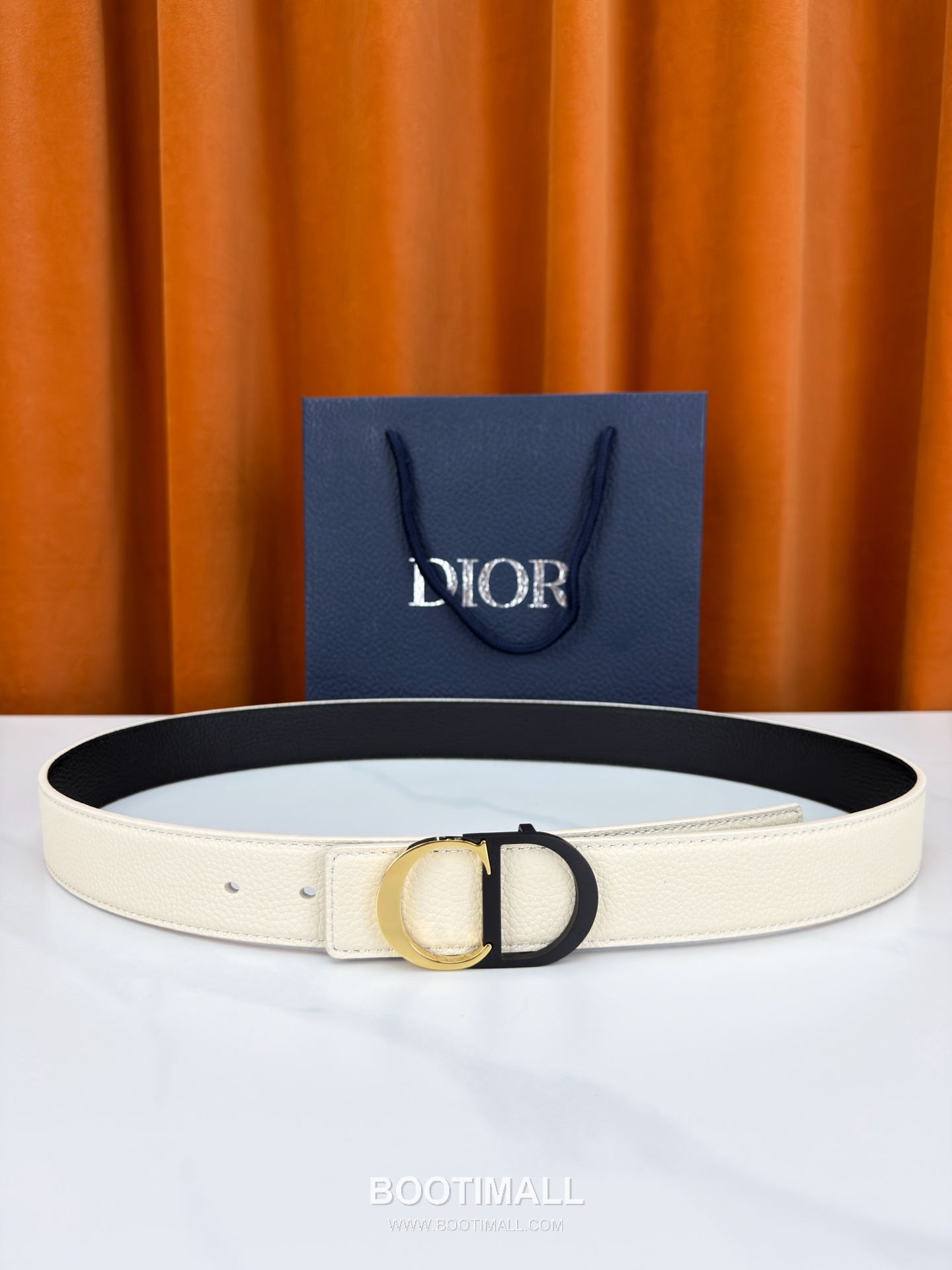 Dior Calfskin Grained Leather Reversible Belt with Logo Buckle Palladium 디올 카프스킨 그레인 레더 리버서블 벨트 로고 버클 황동 베이스 팔라듐 피니시 3.5cm 1