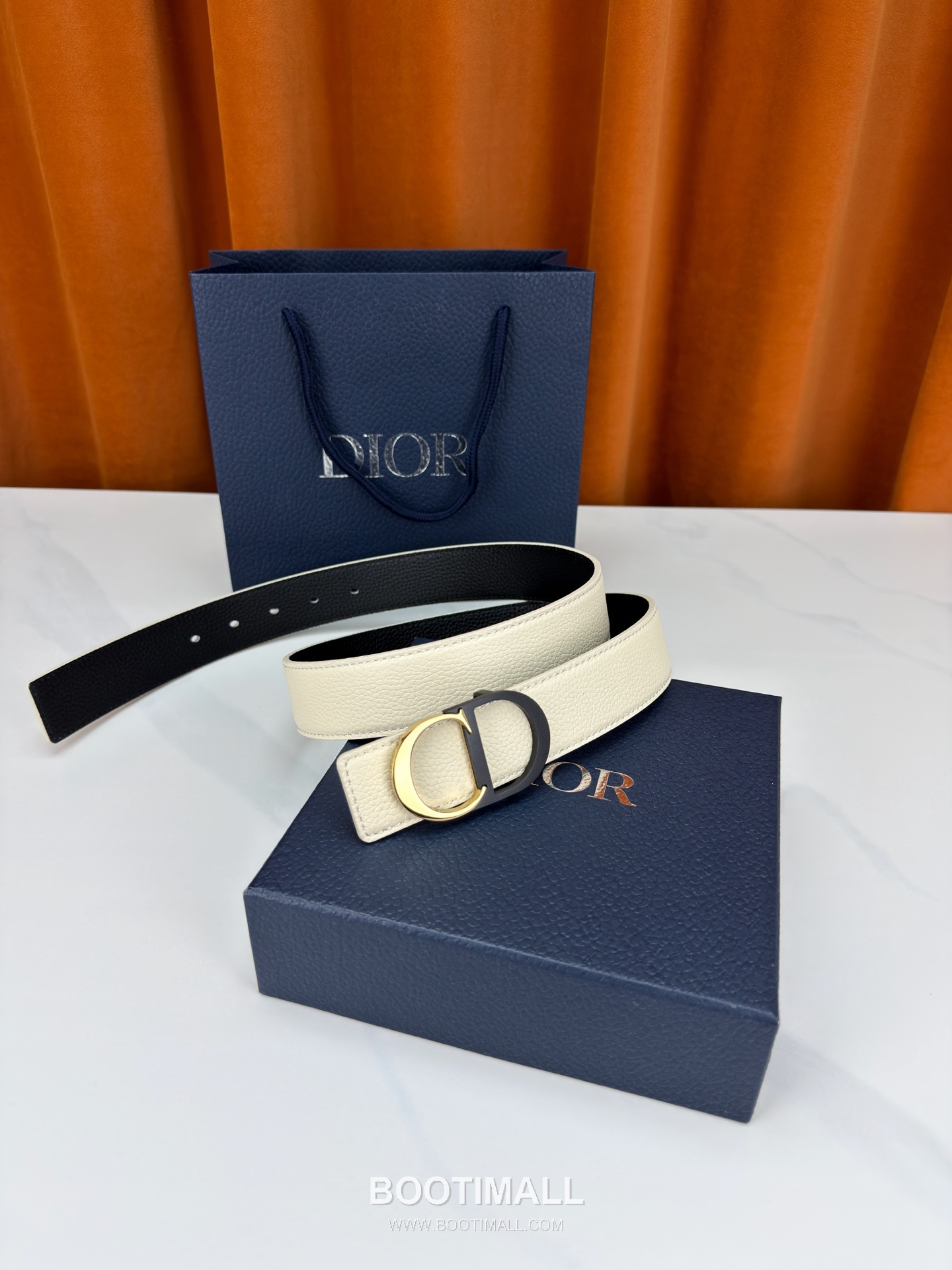 Dior Calfskin Grained Leather Reversible Belt with Logo Buckle Palladium 디올 카프스킨 그레인 레더 리버서블 벨트 로고 버클 황동 베이스 팔라듐 피니시 3.5cm 5