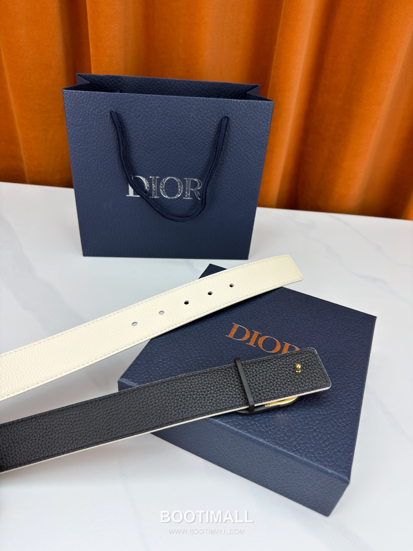 Dior Calfskin Grained Leather Reversible Belt with Logo Buckle Palladium 디올 카프스킨 그레인 레더 리버서블 벨트 로고 버클 황동 베이스 팔라듐 피니시 3.5cm 6
