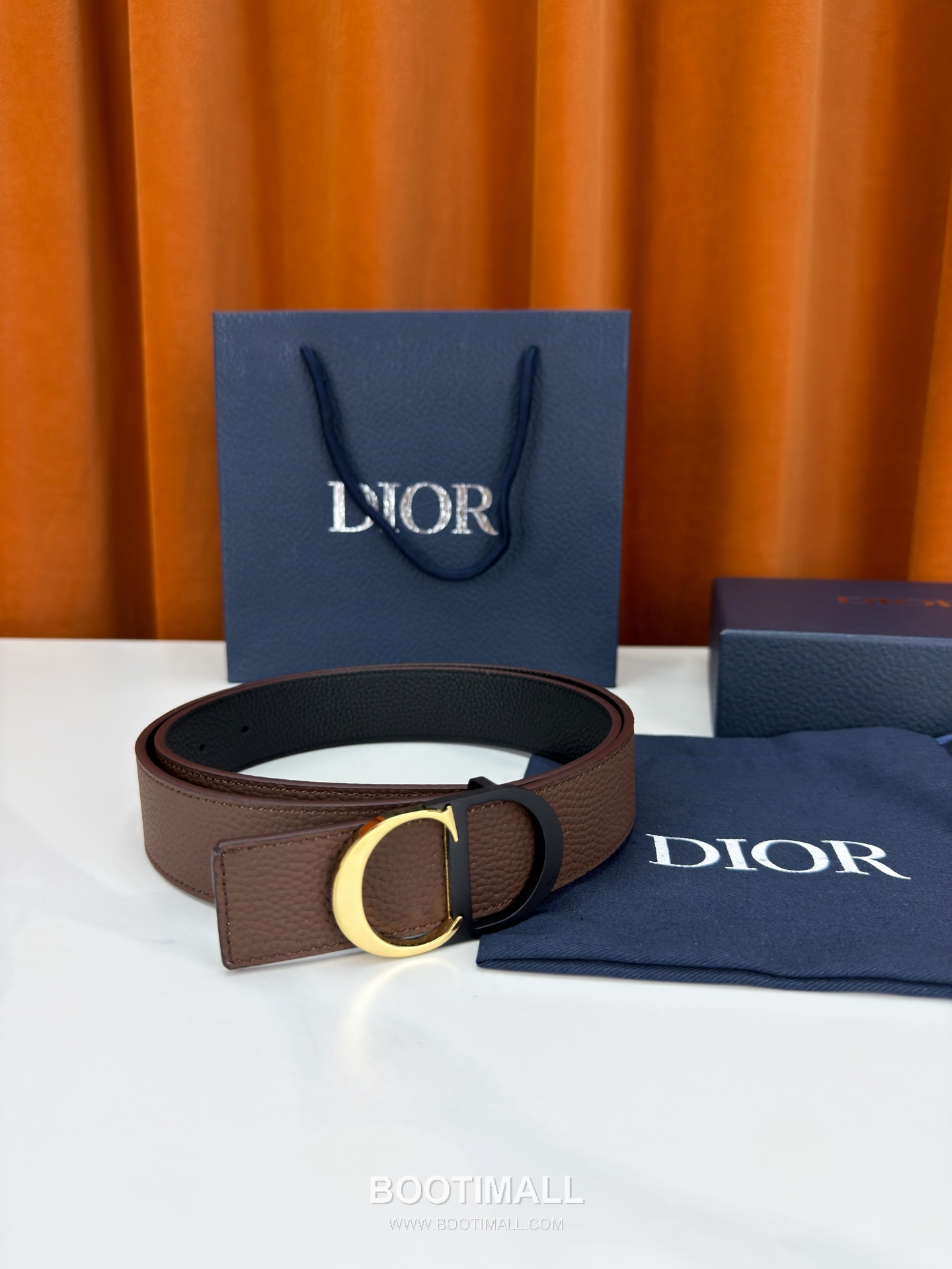 Dior Calfskin Grained Leather Reversible Belt with Logo Buckle Palladium 디올 카프스킨 그레인 레더 리버서블 벨트 로고 버클 황동 베이스 팔라듐 피니시 3.5cm 3