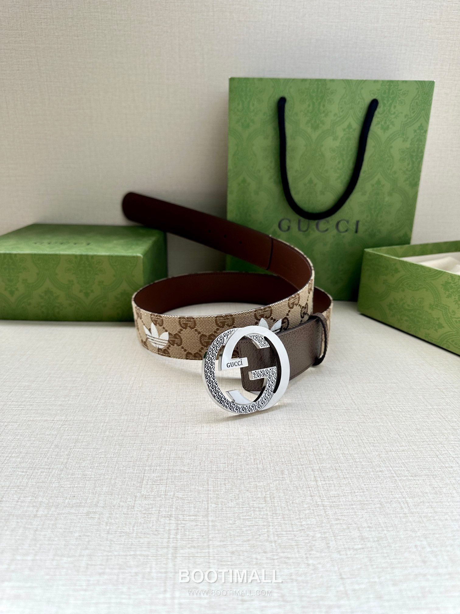 Gucci GG Marmont GG Supreme Canvas Reversible Belt with Double G Buckle Palladium 구찌 GG 마몬트 GG 슈프림 캔버스 리버서블 벨트 더블G 버클 황동 베이스 팔라듐 피니시 4.0cm 4