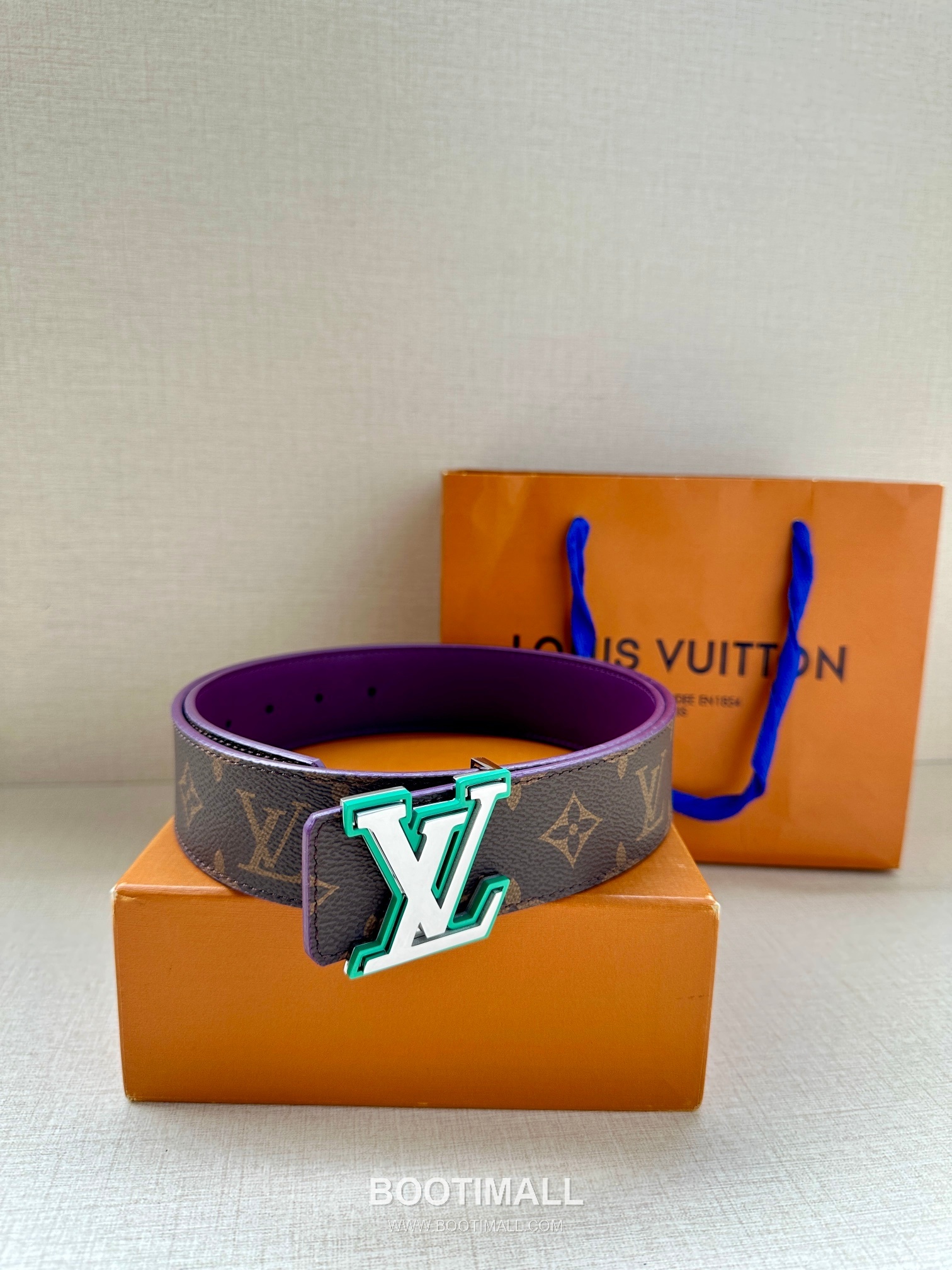 Louis Vuitton LV Initiales Gradient Monogram Canvas Reversible Belt with LV Buckle Palladium 루이비통 LV 이니셜 그라디언트 모노그램 캔버스 리버서블 벨트 LV 버클 황동 베이스 팔라듐 피니시 4.0cm 7
