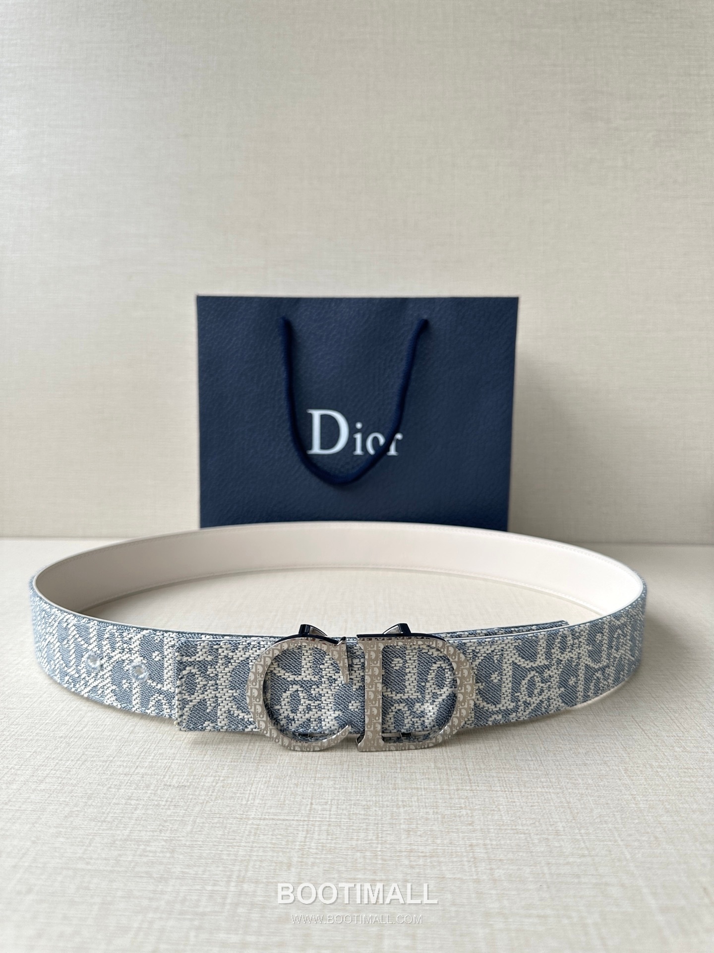Dior Calfskin Grained Leather Reversible Belt with Logo Buckle Palladium 디올 카프스킨 그레인 레더 리버서블 벨트 로고 버클 황동 베이스 팔라듐 피니시 3.5cm 1
