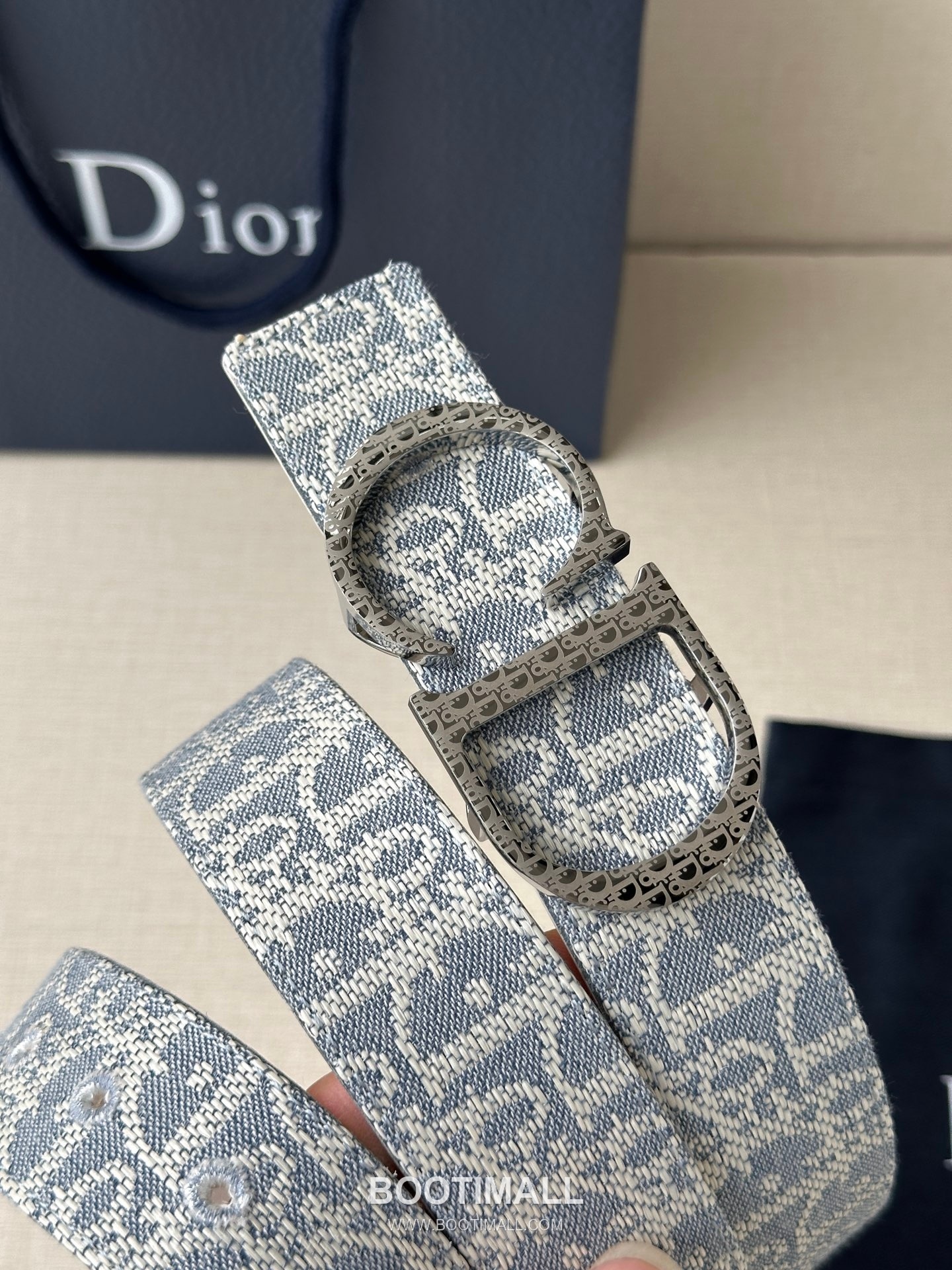 Dior Calfskin Grained Leather Reversible Belt with Logo Buckle Palladium 디올 카프스킨 그레인 레더 리버서블 벨트 로고 버클 황동 베이스 팔라듐 피니시 3.5cm 3