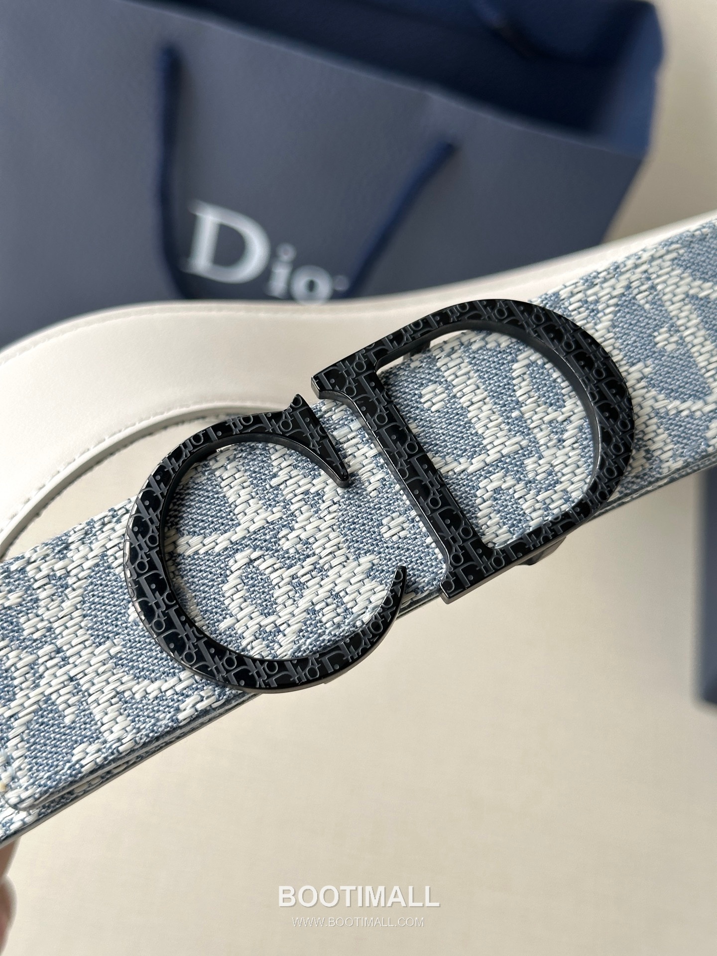 Dior Calfskin Grained Leather Reversible Belt with Logo Buckle Palladium 디올 카프스킨 그레인 레더 리버서블 벨트 로고 버클 황동 베이스 팔라듐 피니시 3.5cm 4